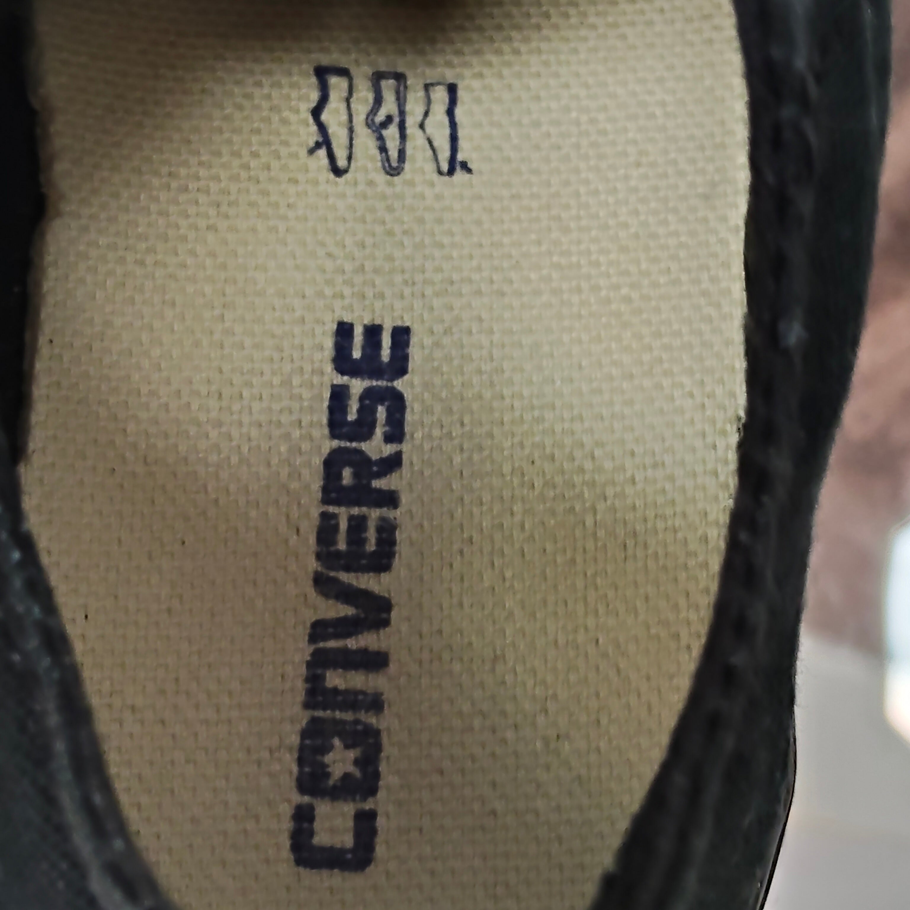 CONVERSE shoes size 7 - 14cm (2-2.5 yrs) black