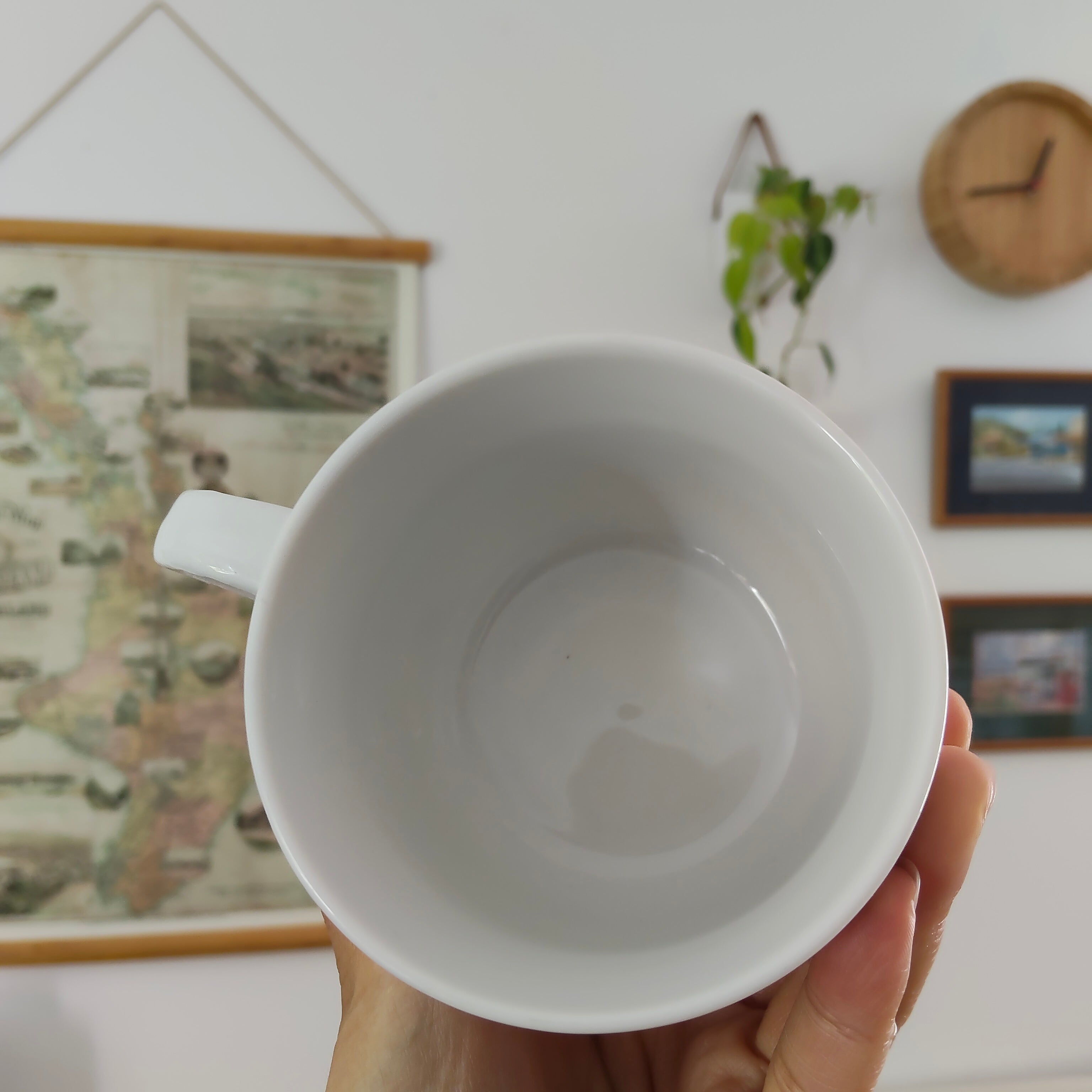 COUNTRY ROAD mug white