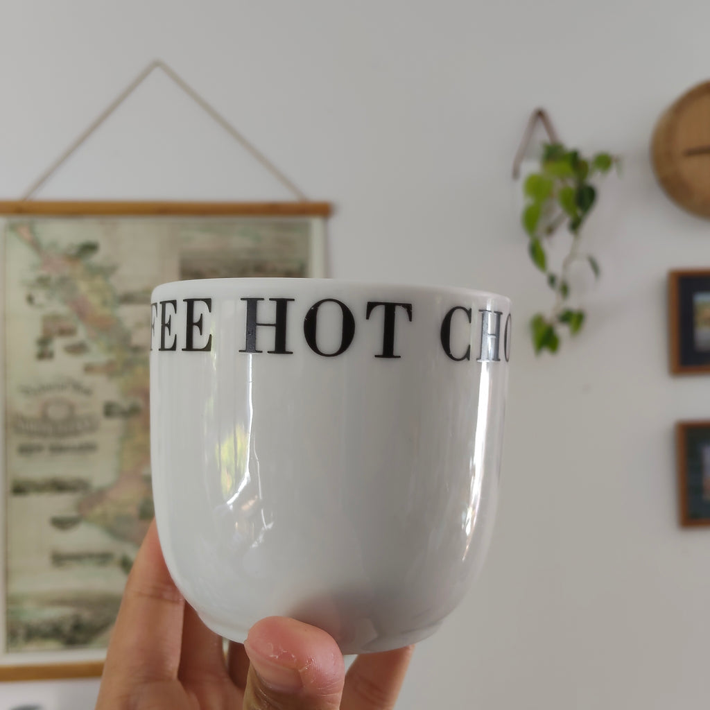 COUNTRY ROAD mug white