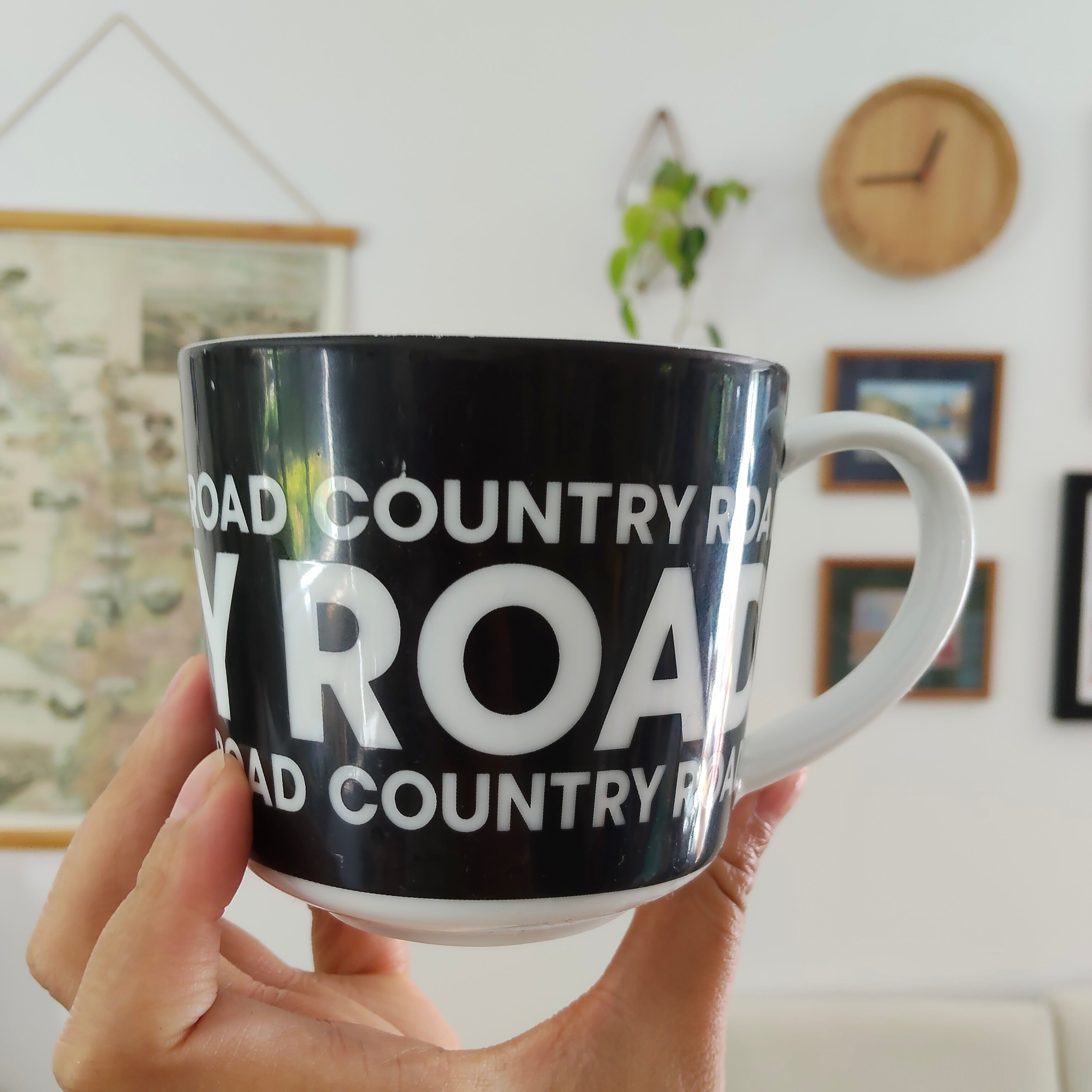 COUNTRY ROAD mug