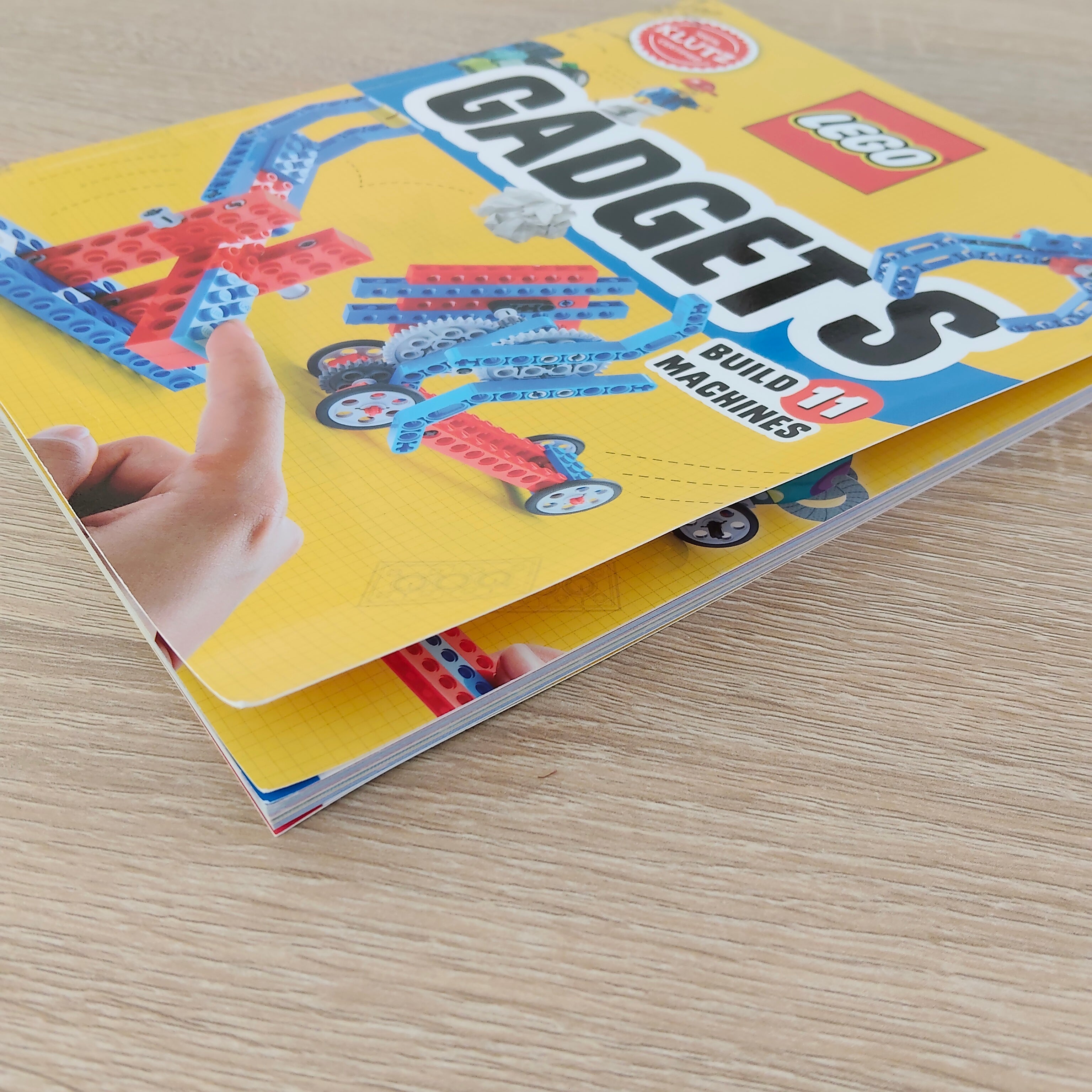 LEGO GADGETS Book