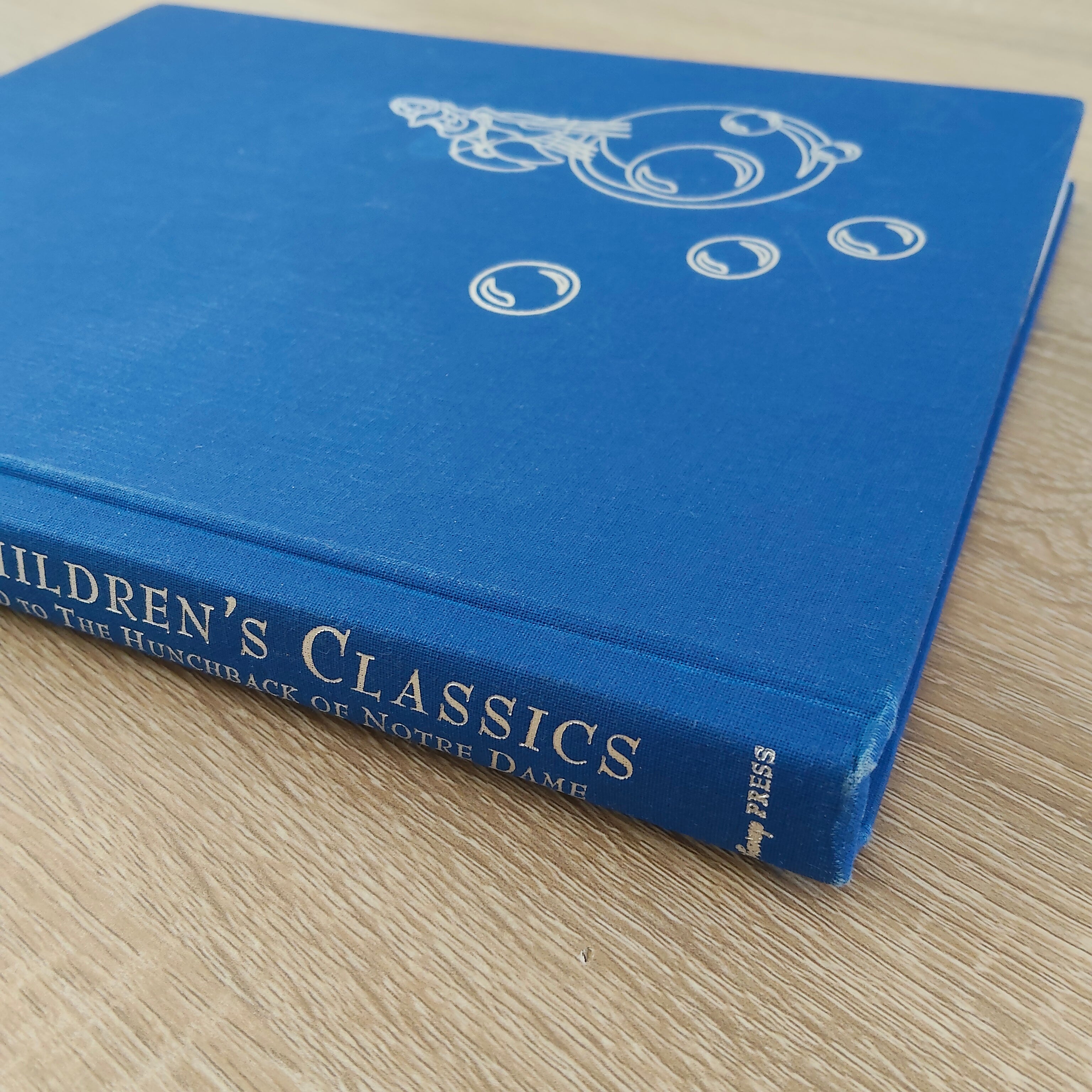 Vintage Disney's Treasury of Children's Classics Hardcover 1996 -Hardcover Book