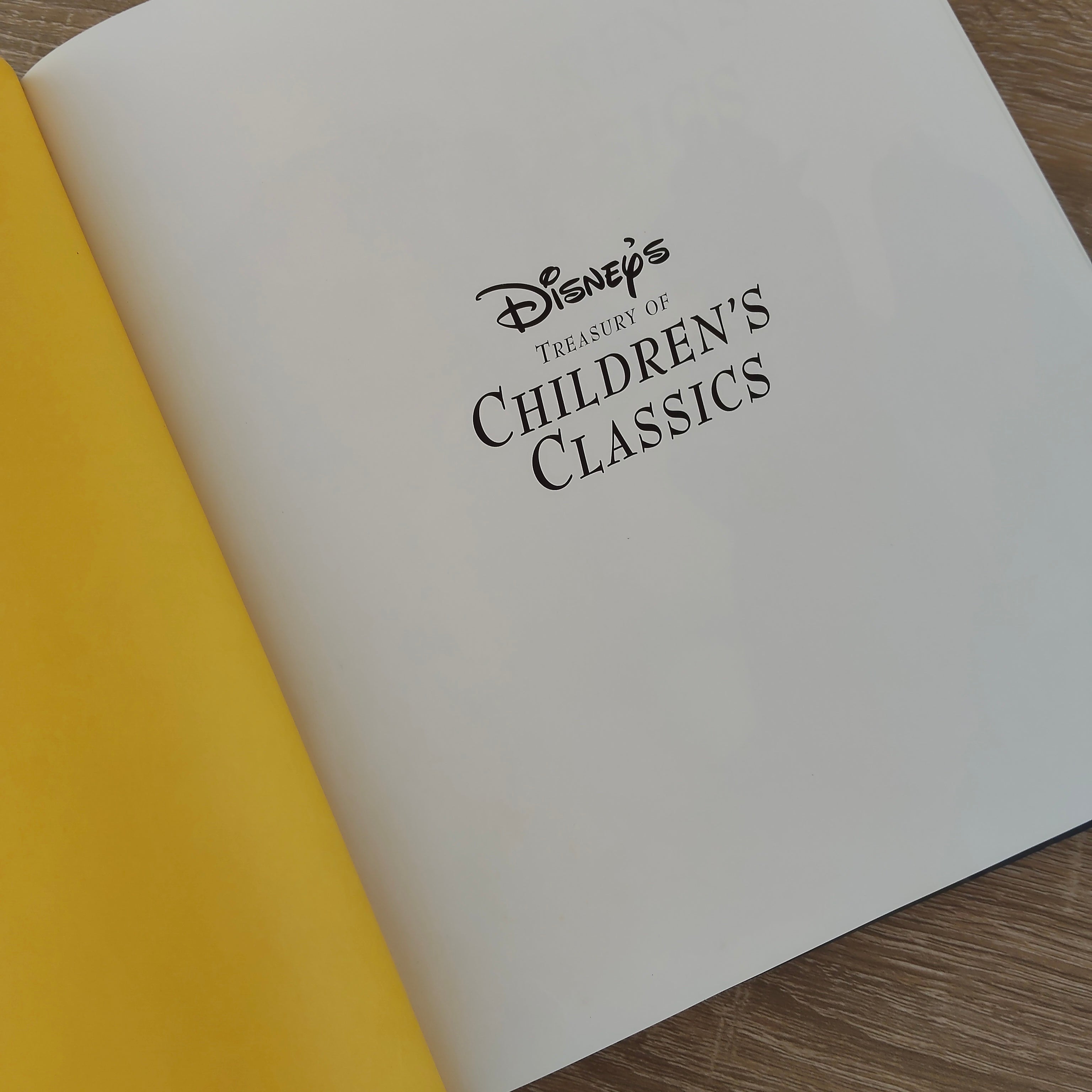 Disney's Treasury of Children's Classics Book