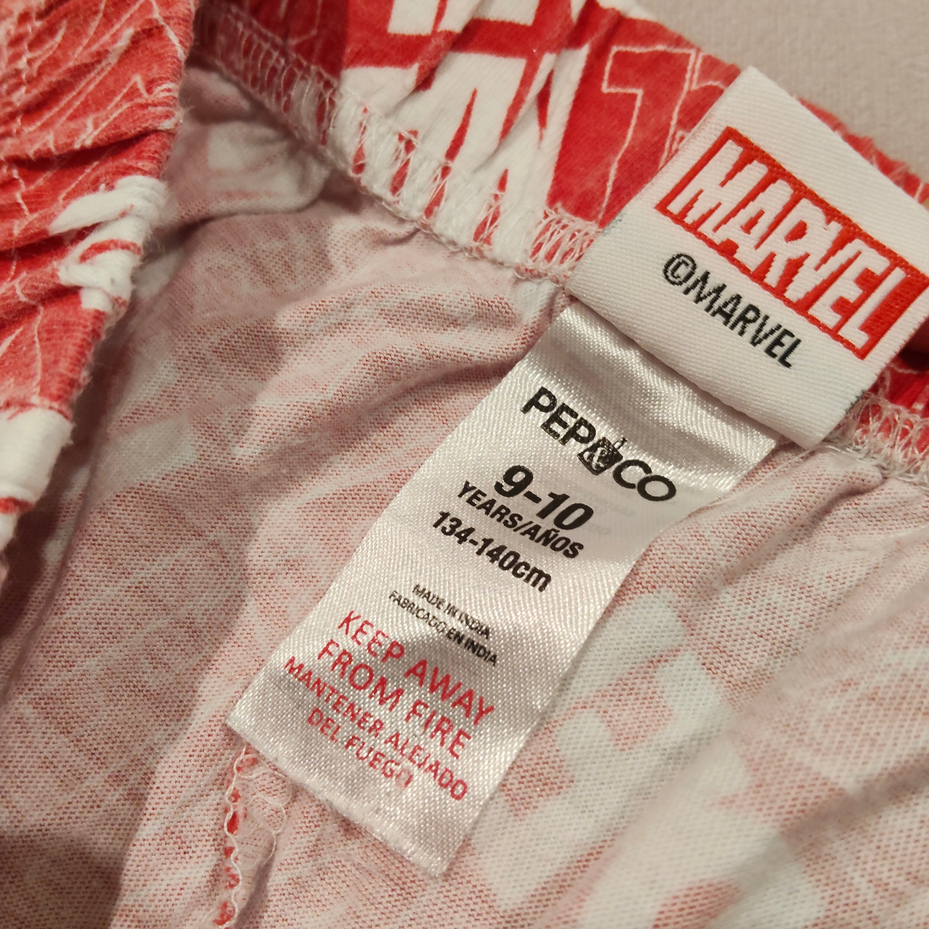 MARVEL pyjama set size 9-10 boys short sleeve