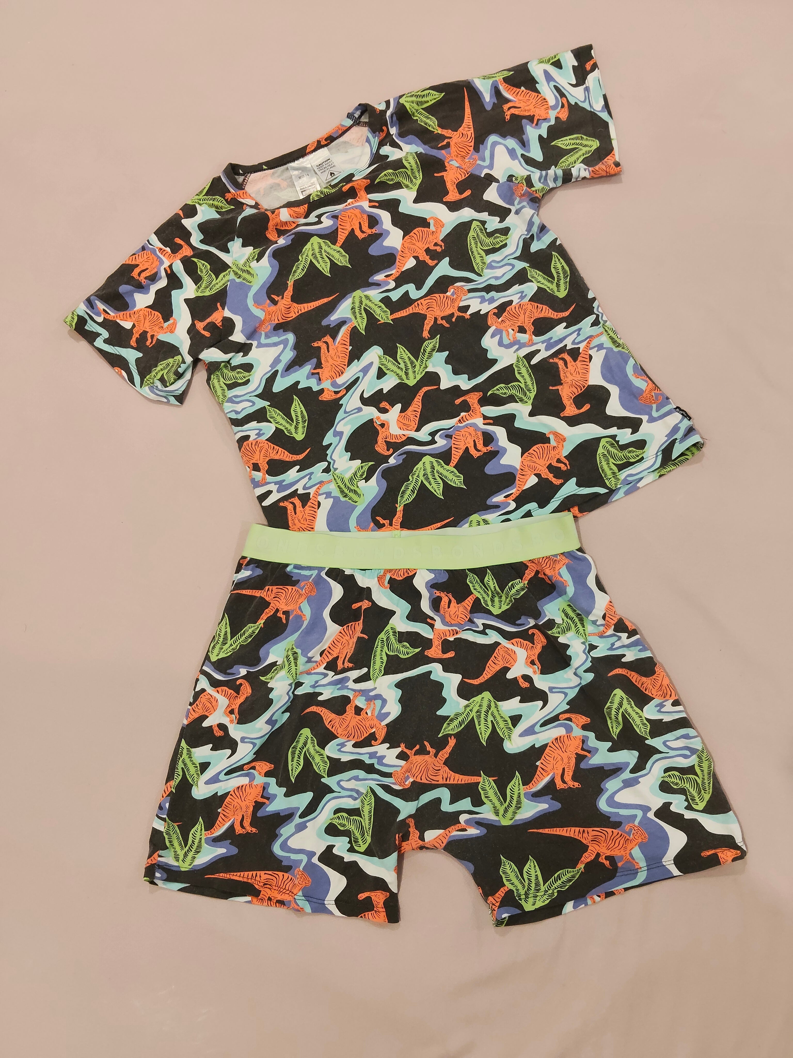 BONDS sleep set size 14 boys Dinosaur short sleeve