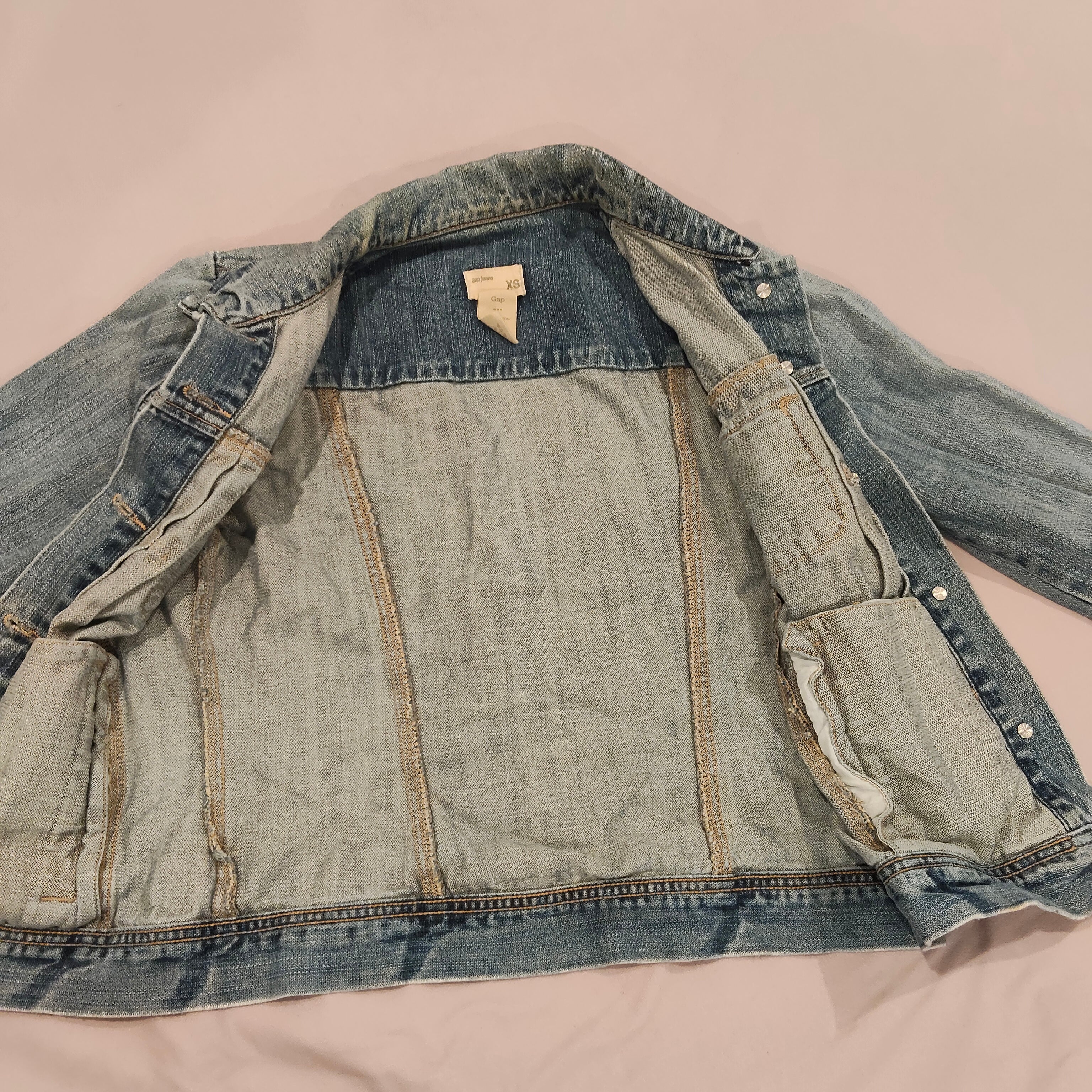 GAP denim jacket size 14-16y girls (XS Women)