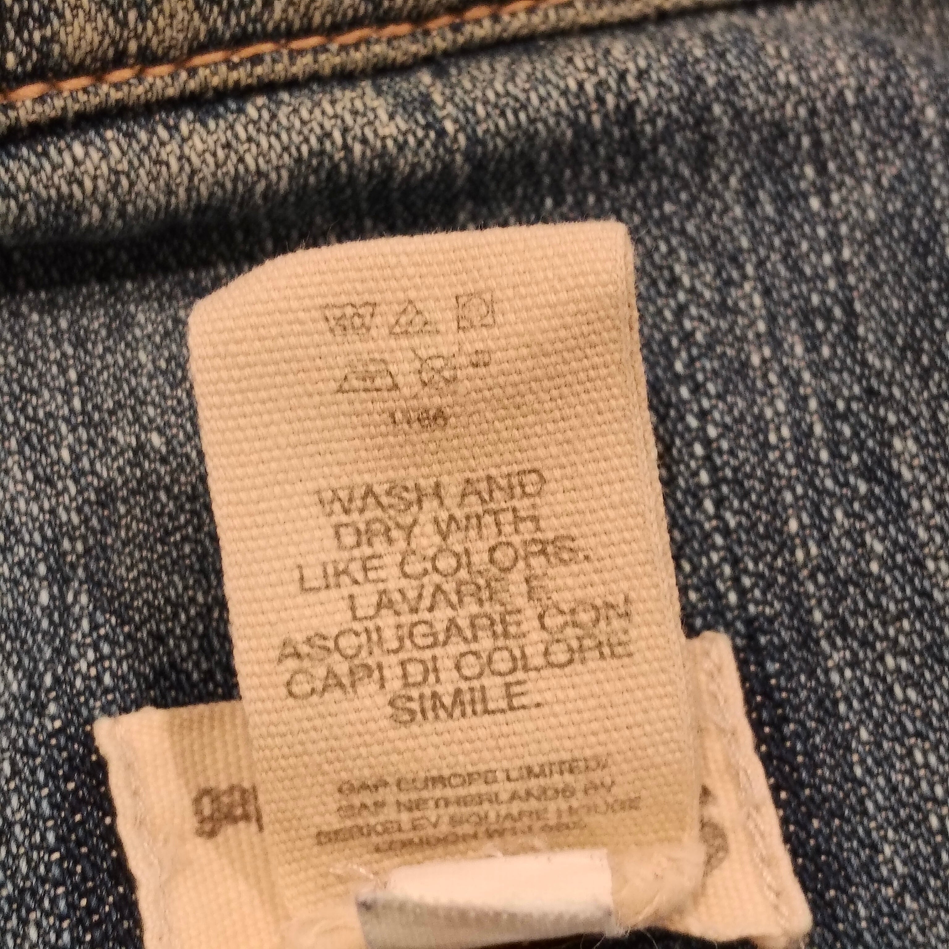 GAP denim jacket size 14-16y girls (XS Women)