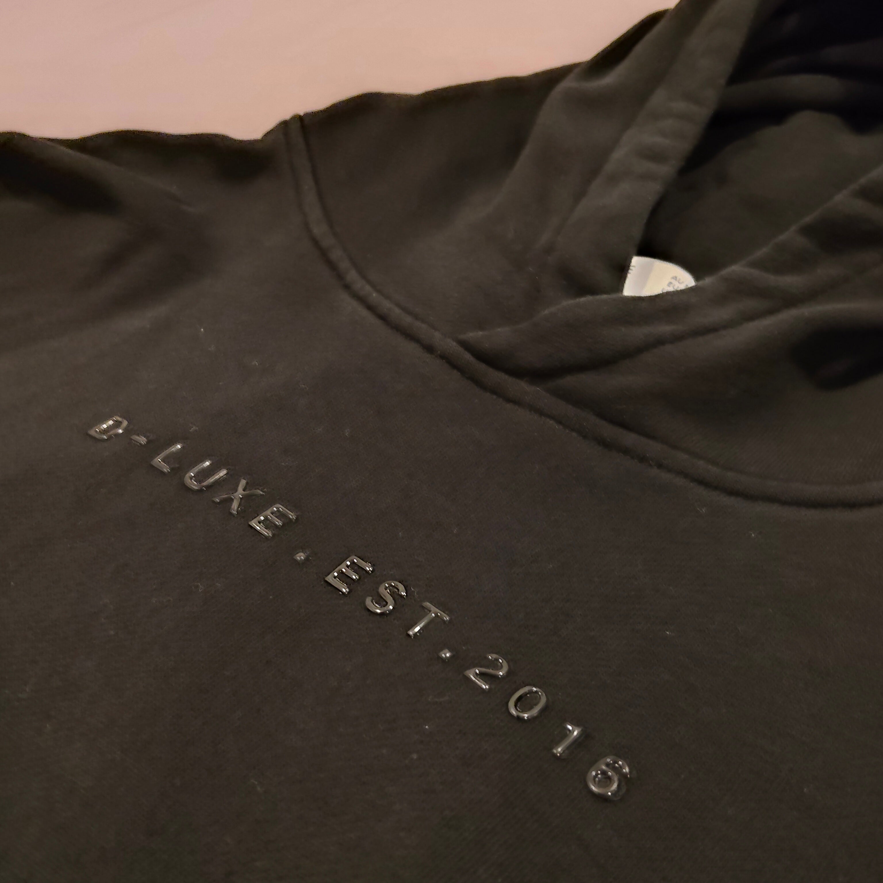 DECJUBA D-LUXE crop hoodie size S-M Women black