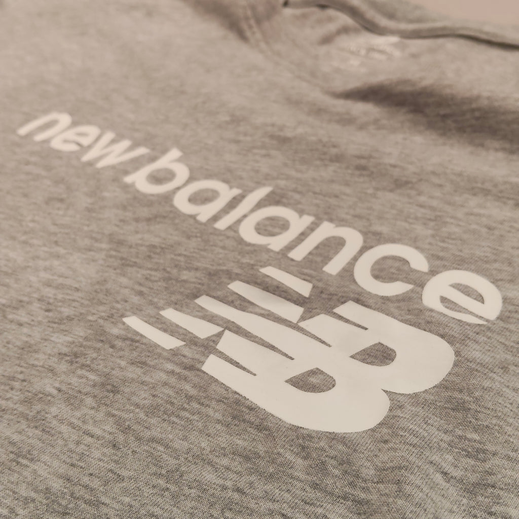 NEW BALANCE boxy tee size M Women grey