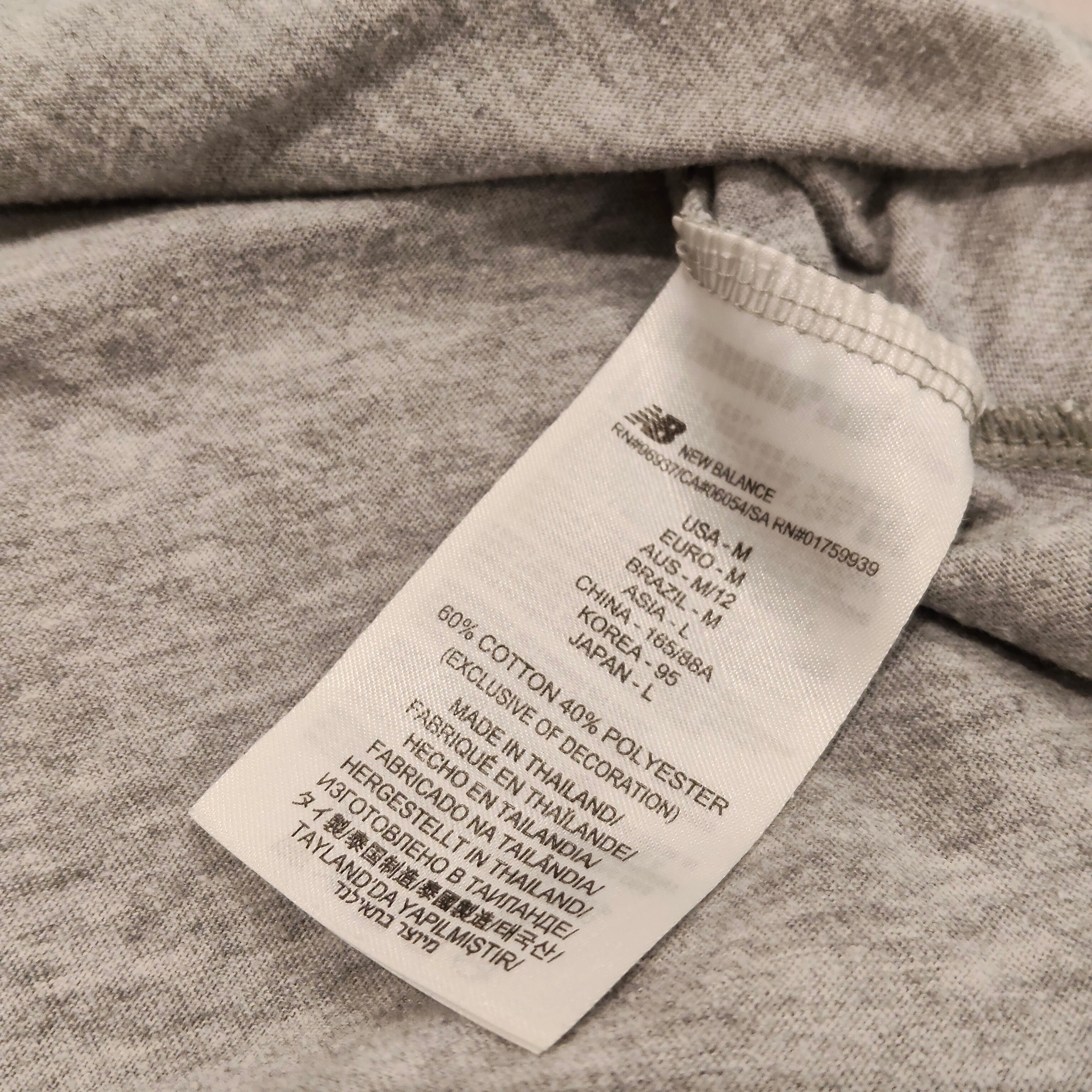 NEW BALANCE boxy tee size M Women grey