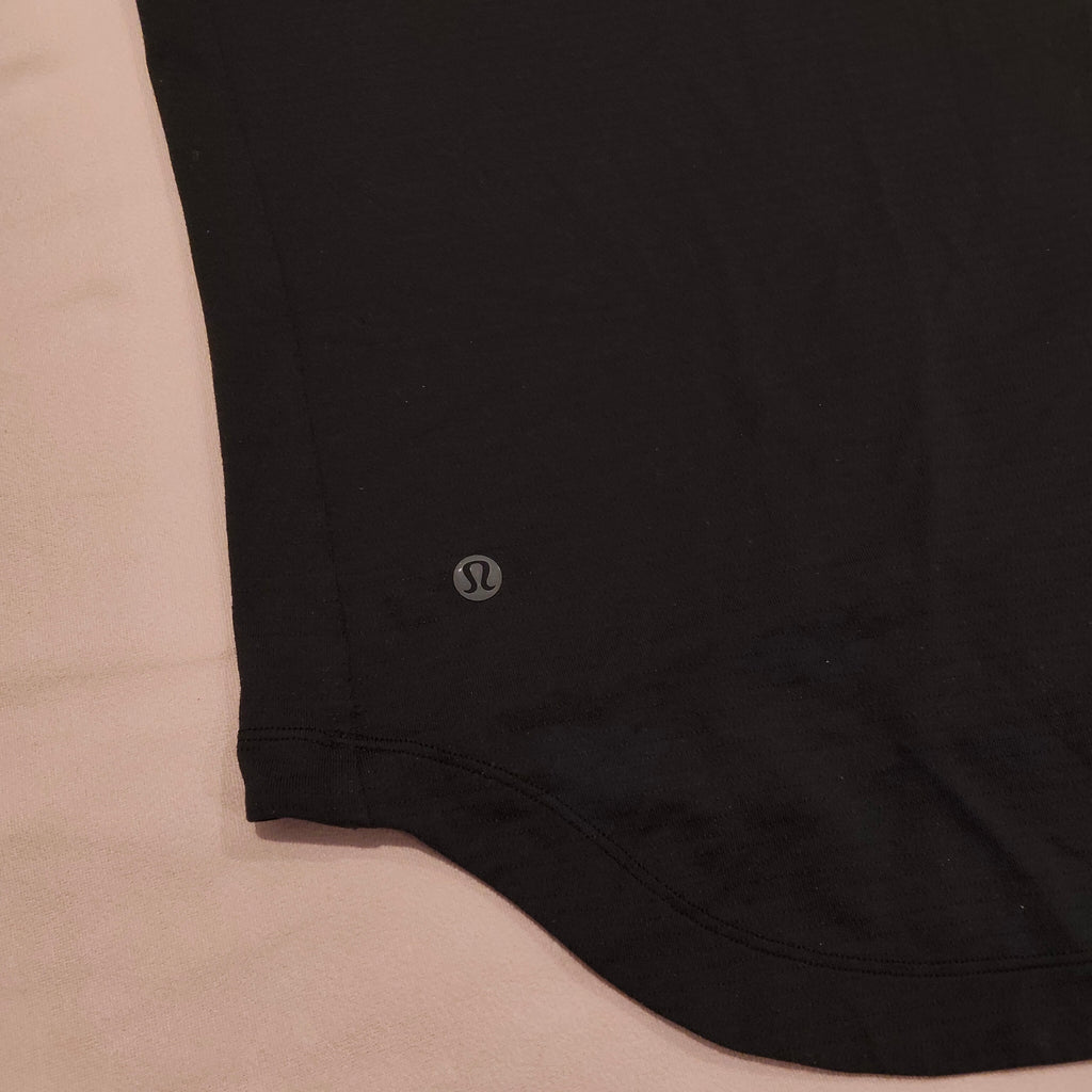 LULULEMON top size 14-16 NZ Women