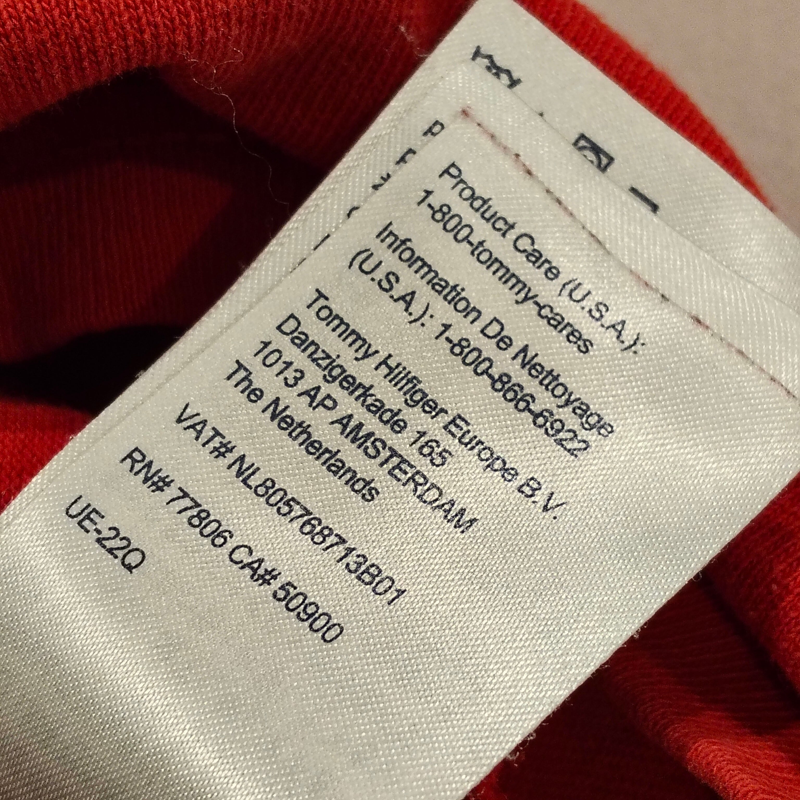 TOMMY JEANS tee size M men Red