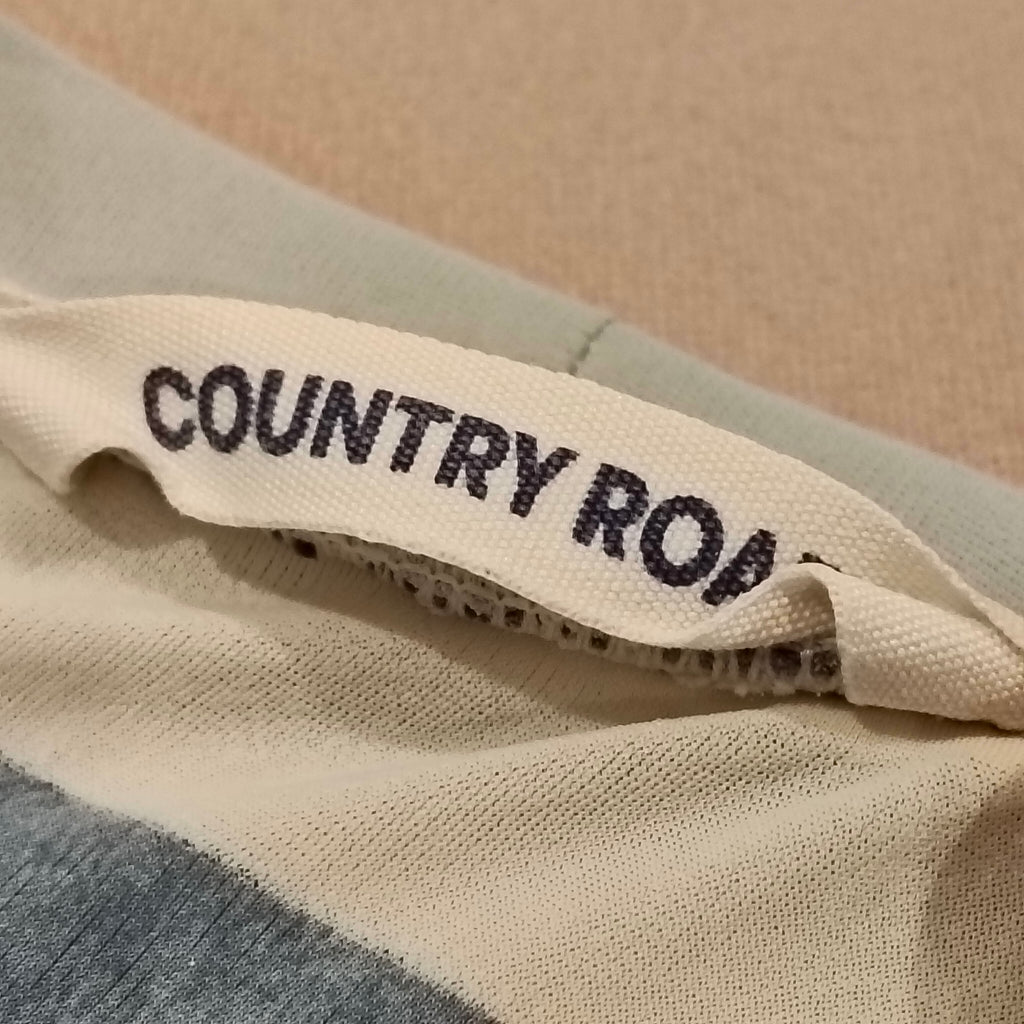 COUNTRY ROAD swim top size 8-9y boys long sleeve