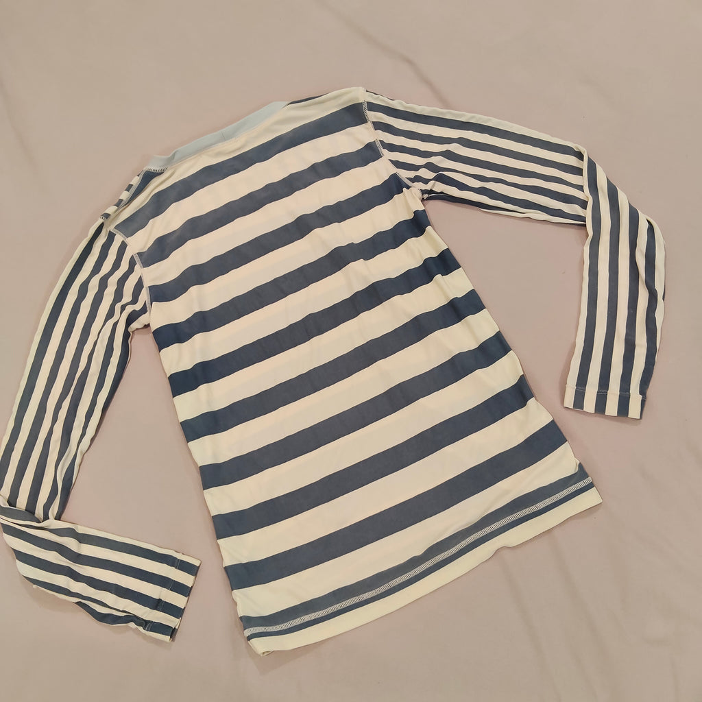 COUNTRY ROAD swim top size 8-9y boys long sleeve