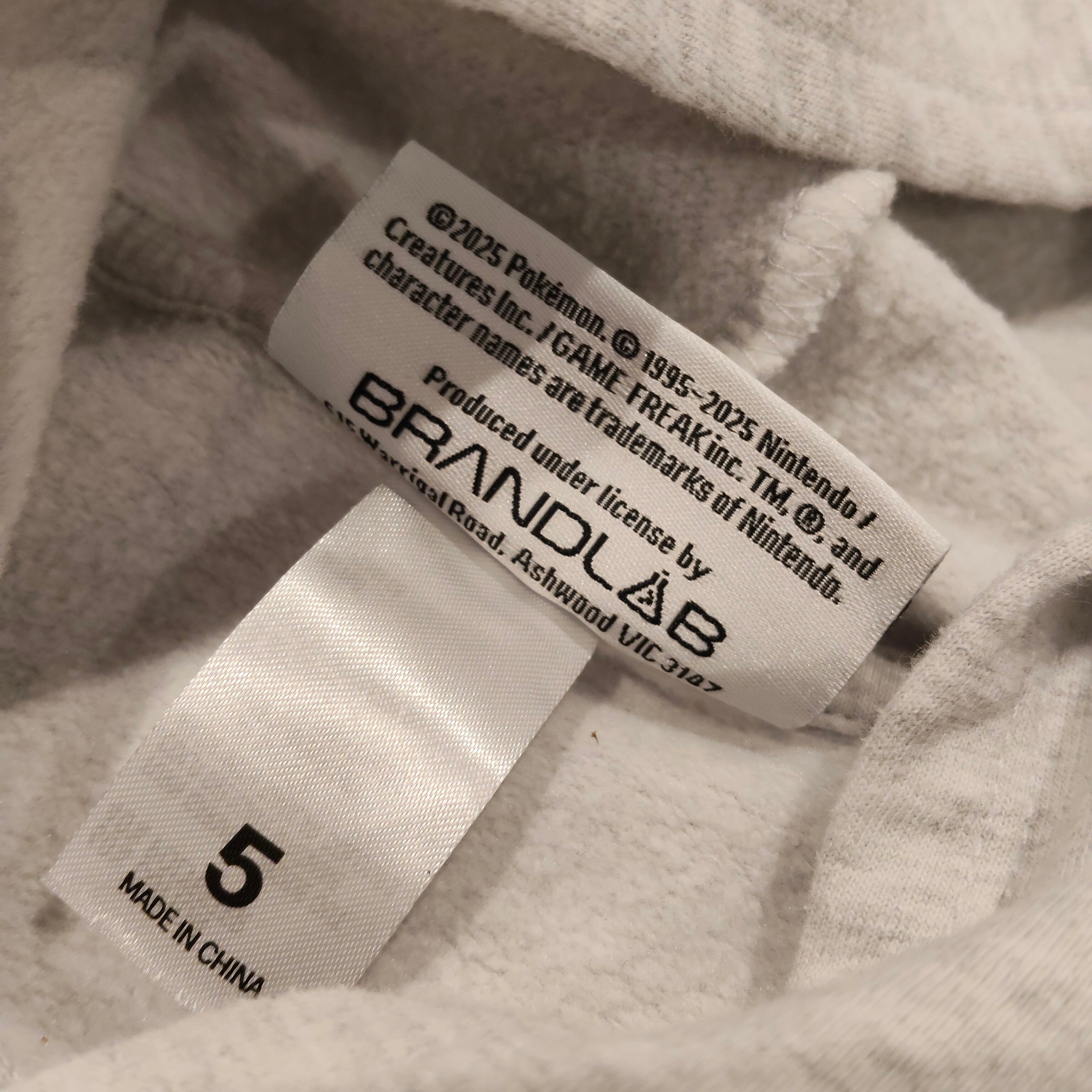 POKEMON Pikachu hoodie size 5 boys