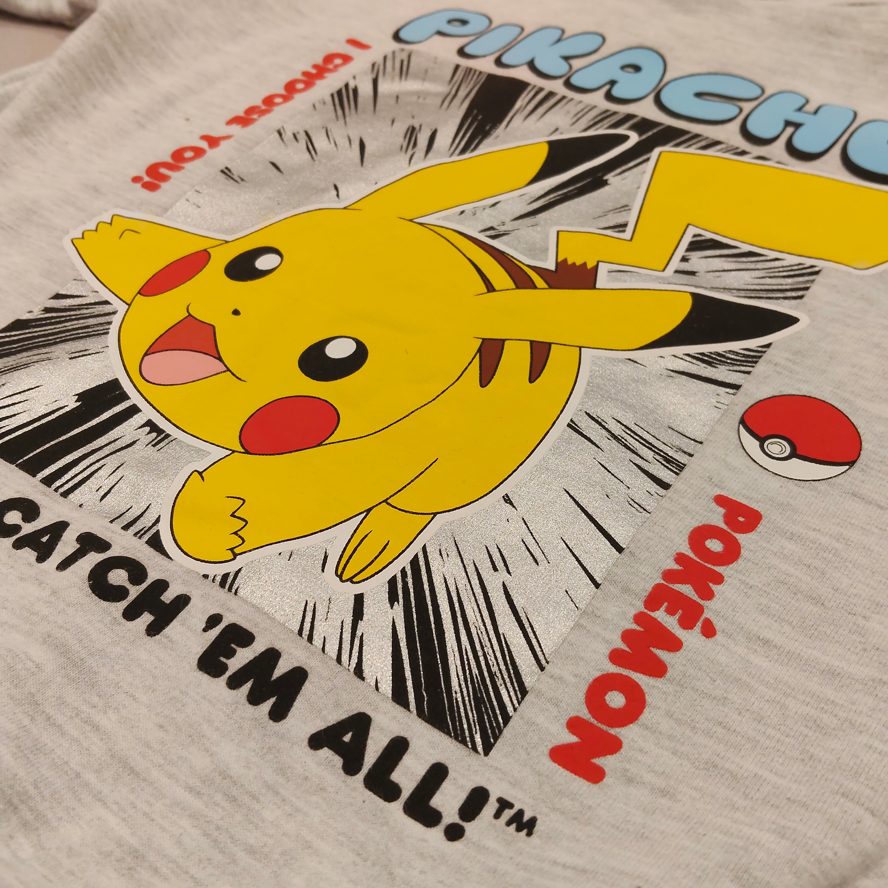 POKEMON Pikachu hoodie size 5 boys