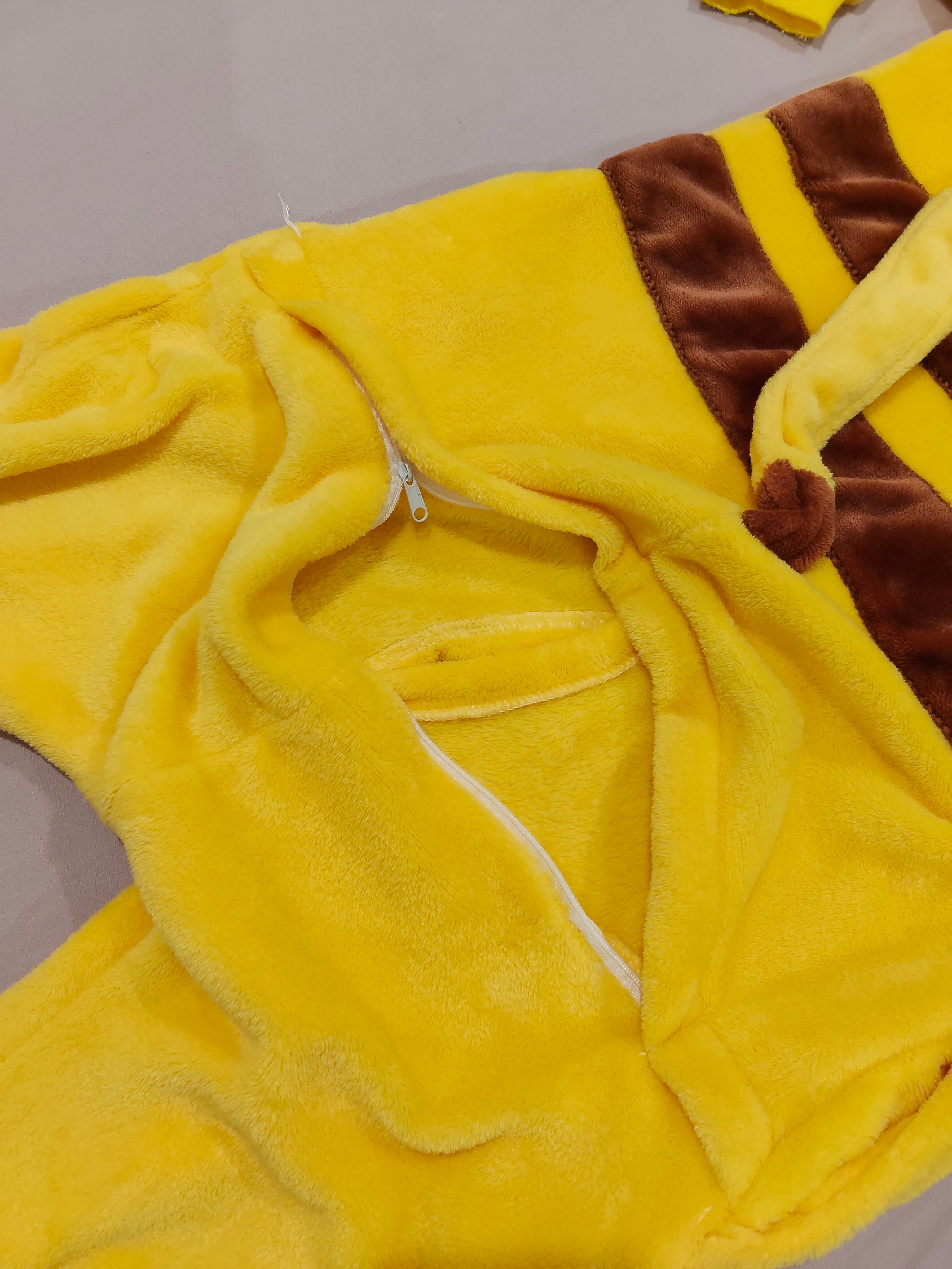 POKEMON Pikachu Onesie size 7-9y kids