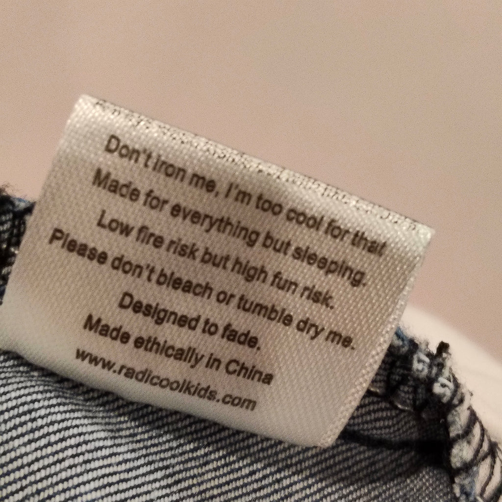 RADICOOL DUDE size 5 boys shorts (kindy condition)