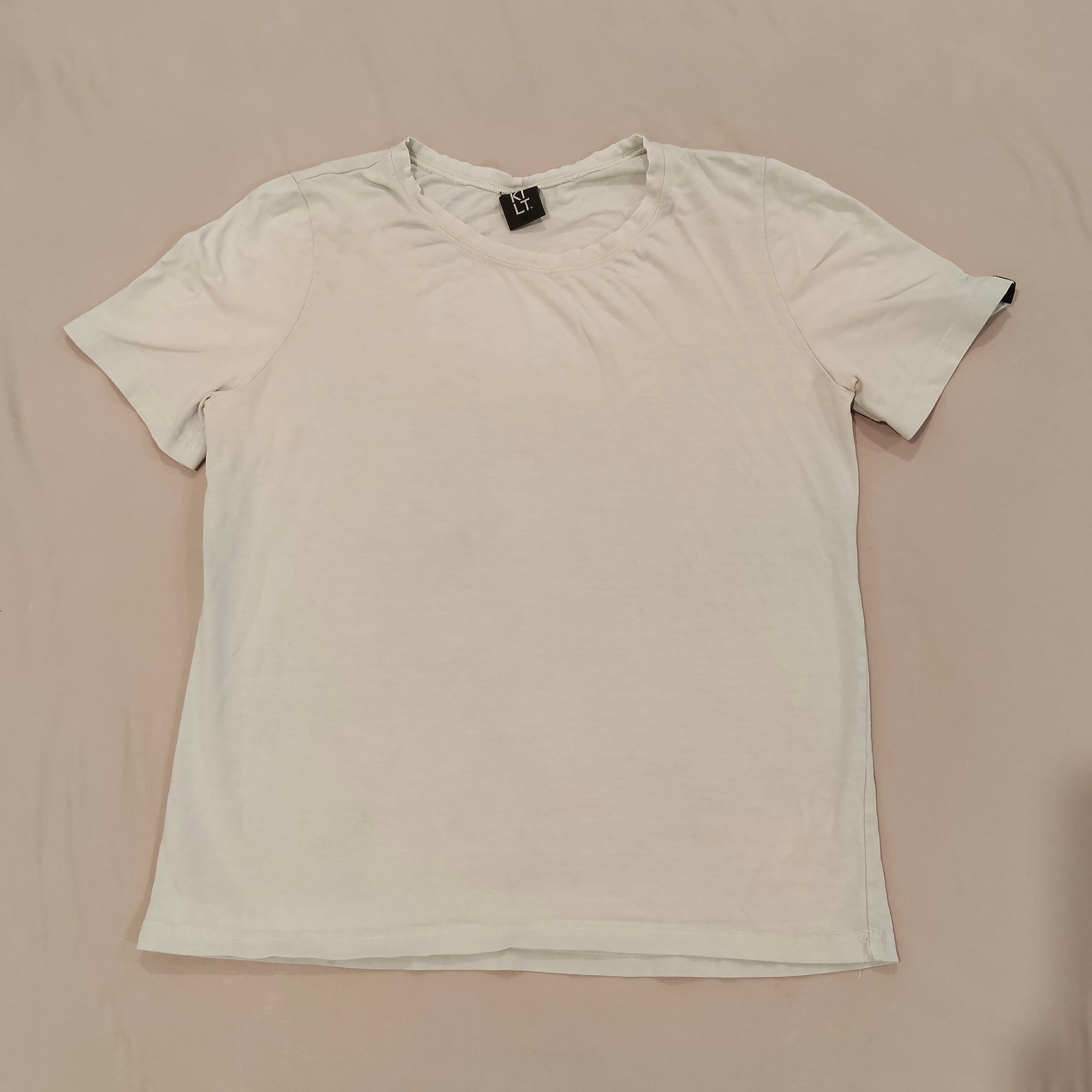 KILT tee size 10 short sleeve