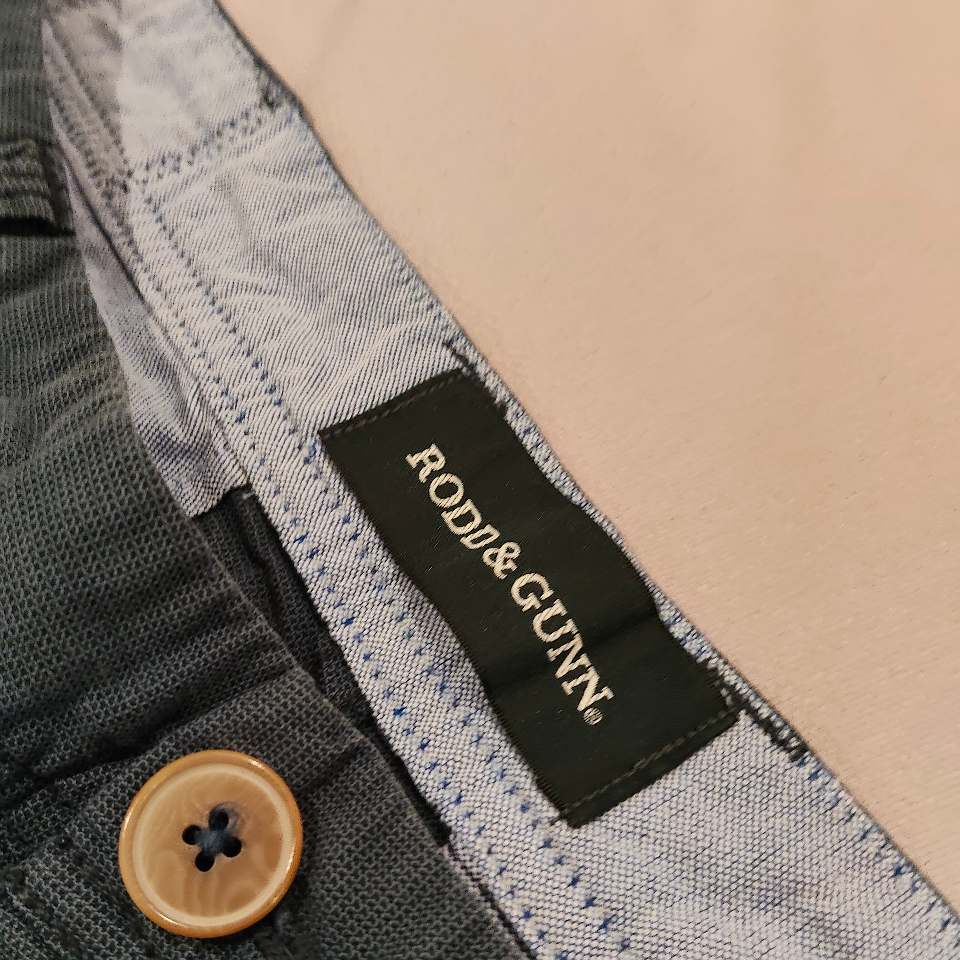 RODD & GUNN shorts size 32 Mens Original Fit