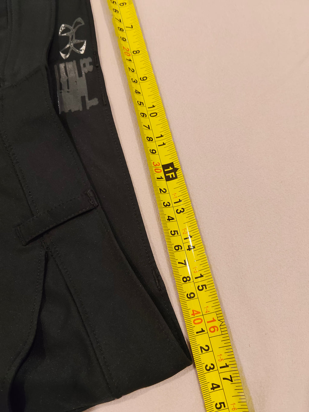 UNDER ARMOUR Convertible Pants size 42 Mens black