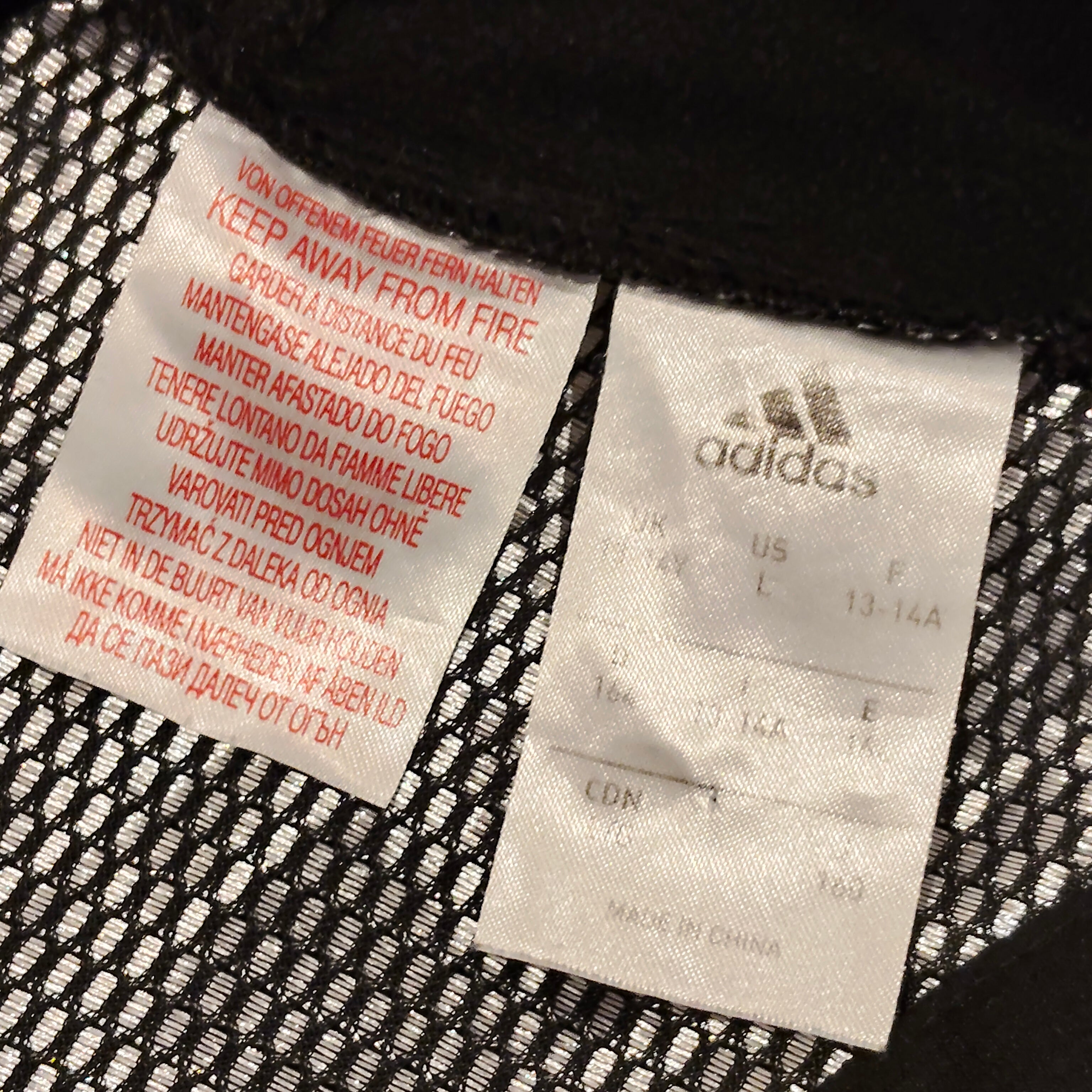 ADIDAS MANCHESTER UNITED jumper size 13-14y boys