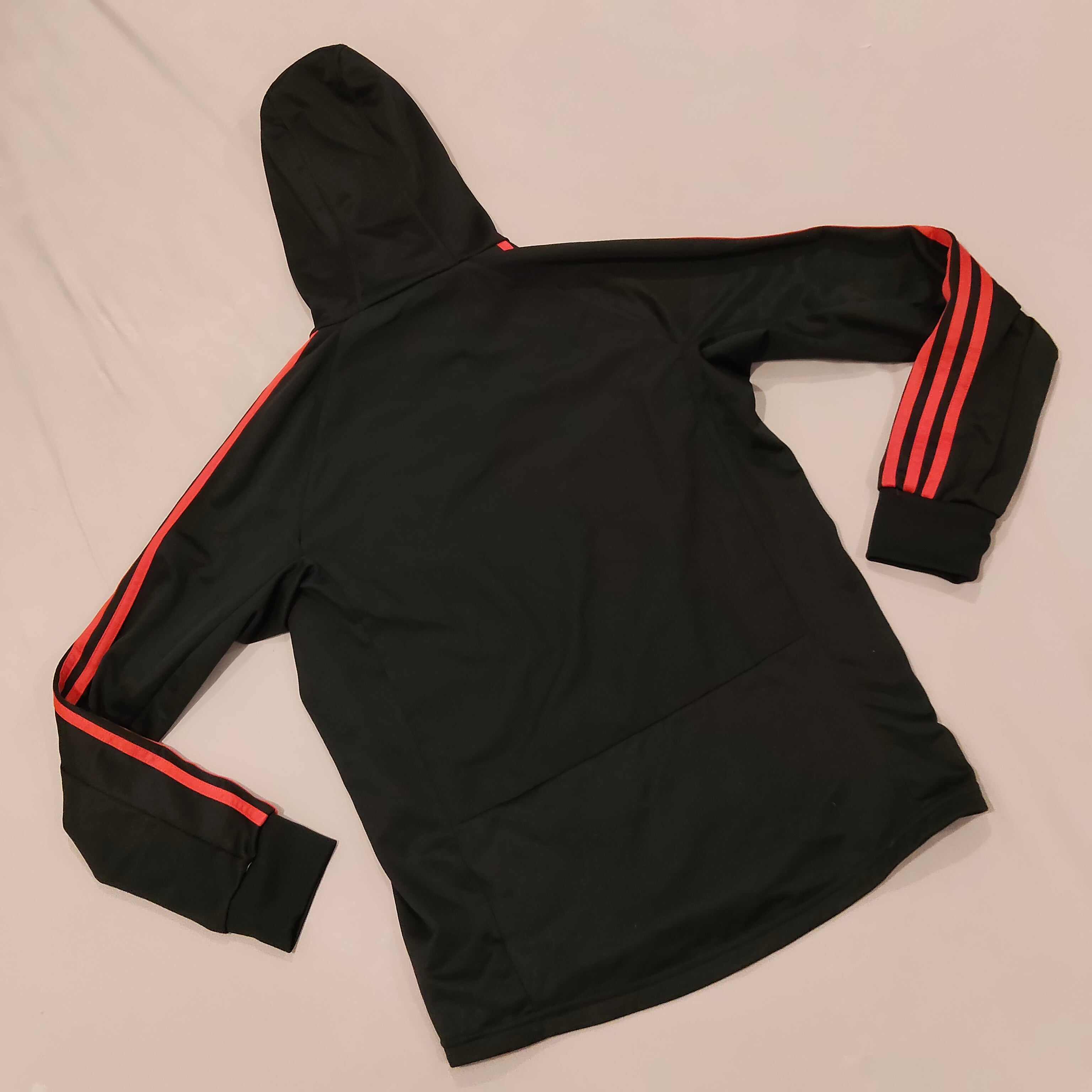 ADIDAS MANCHESTER UNITED jumper size 13-14y boys