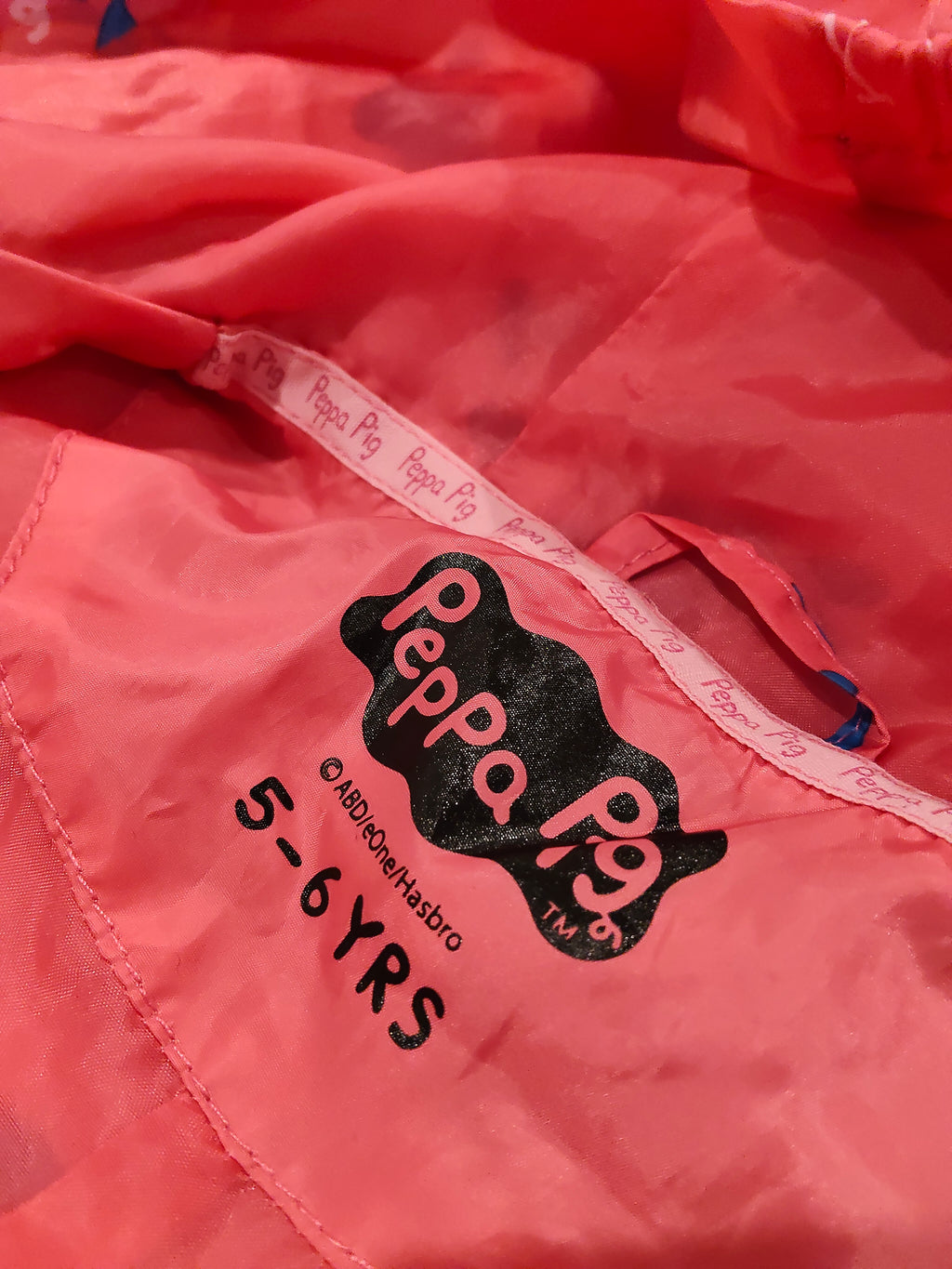 PEPPA PIG rain suit size 5-6 girls