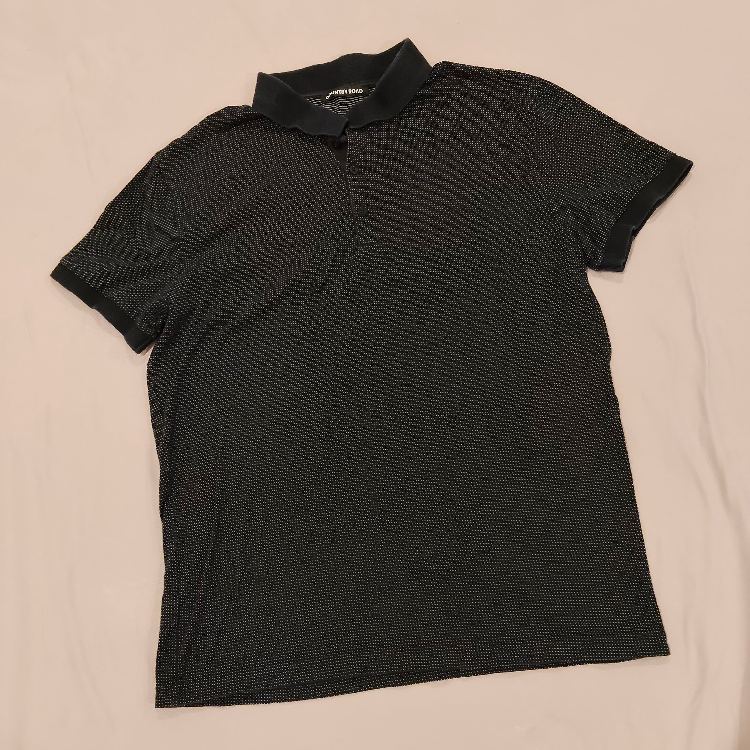 COUNTRY ROAD polo top size M Mens short sleeve