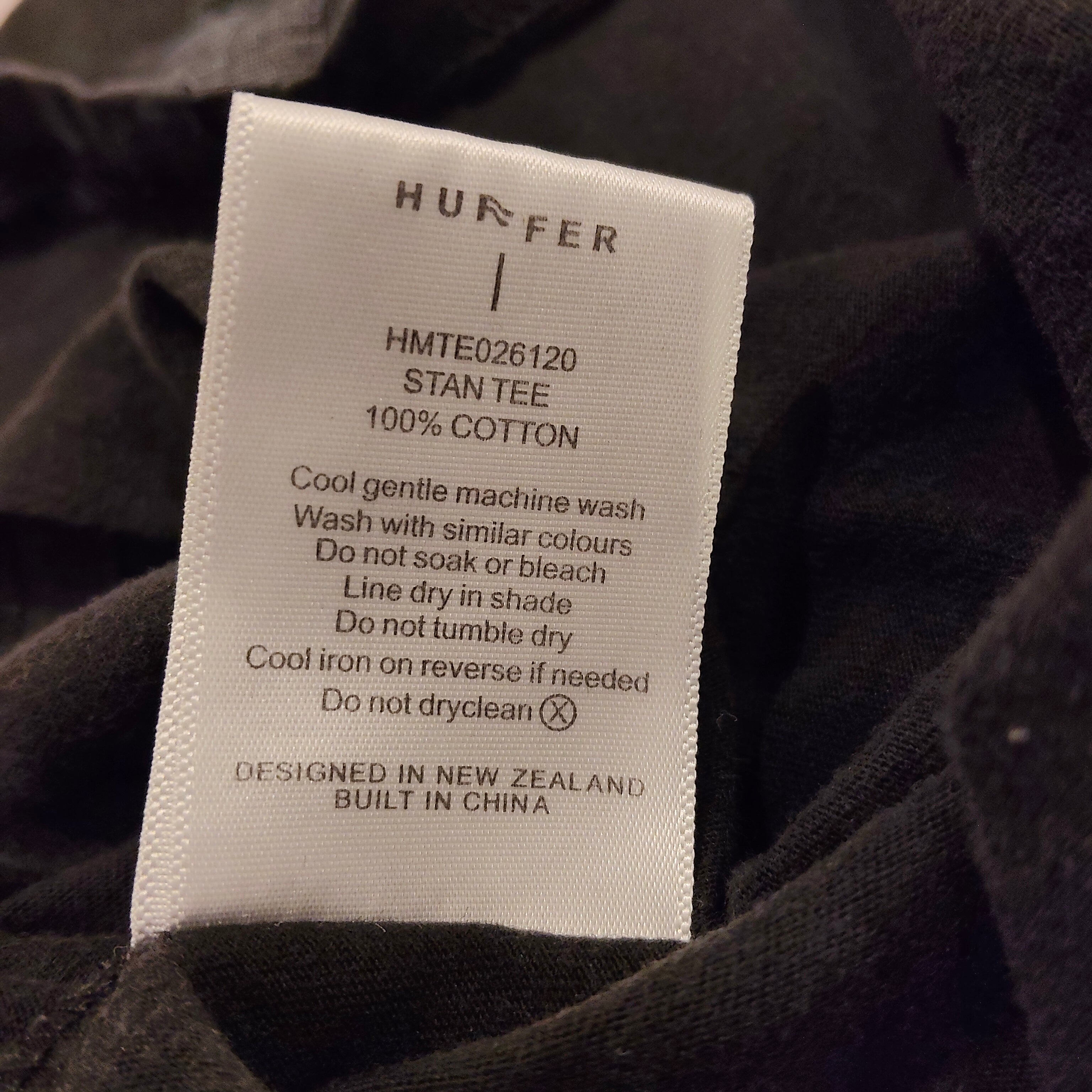 HUFFER tee size M mens black short sleeve