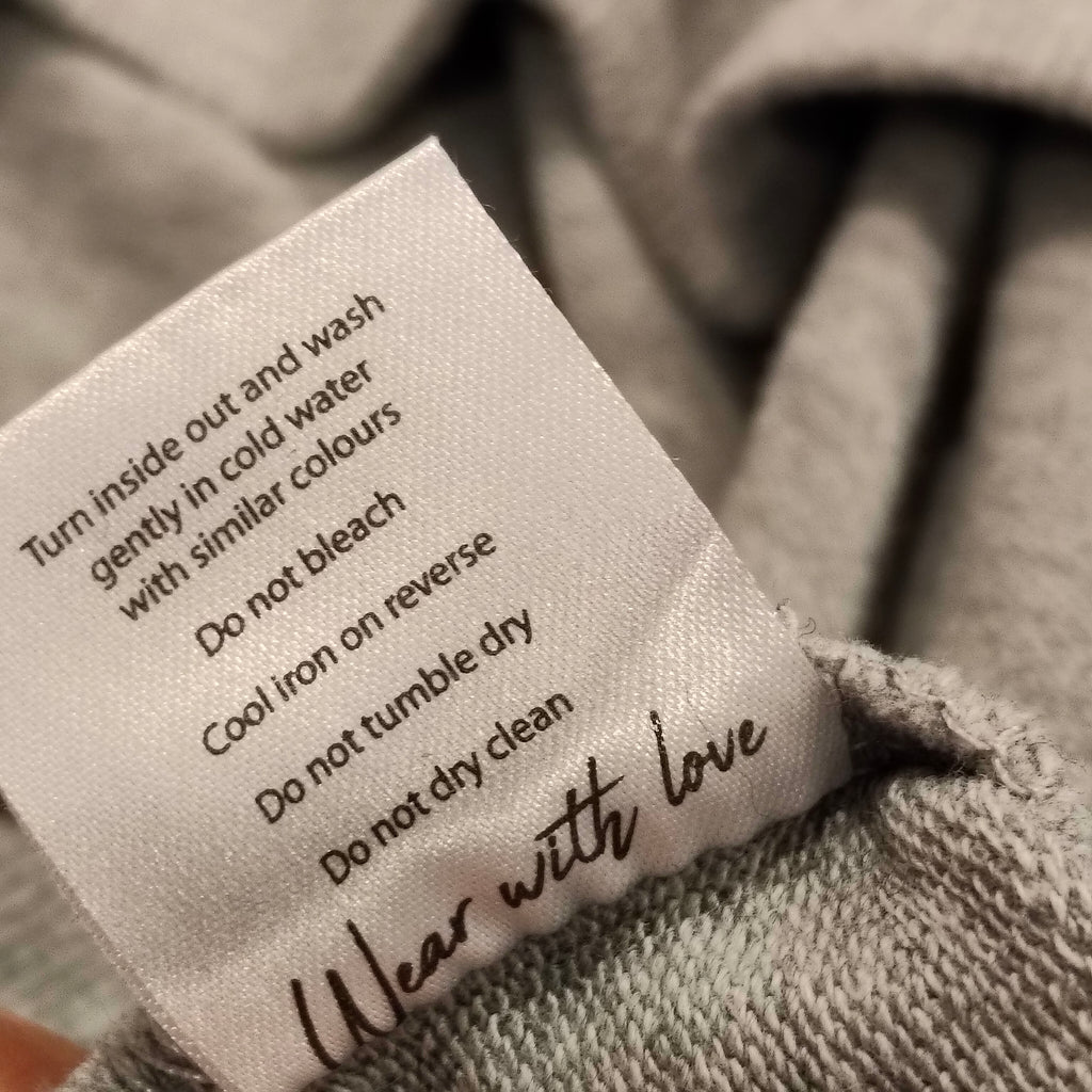 CLOSE TO THE HEART Breastfeeding jumper size 18 Womens grey