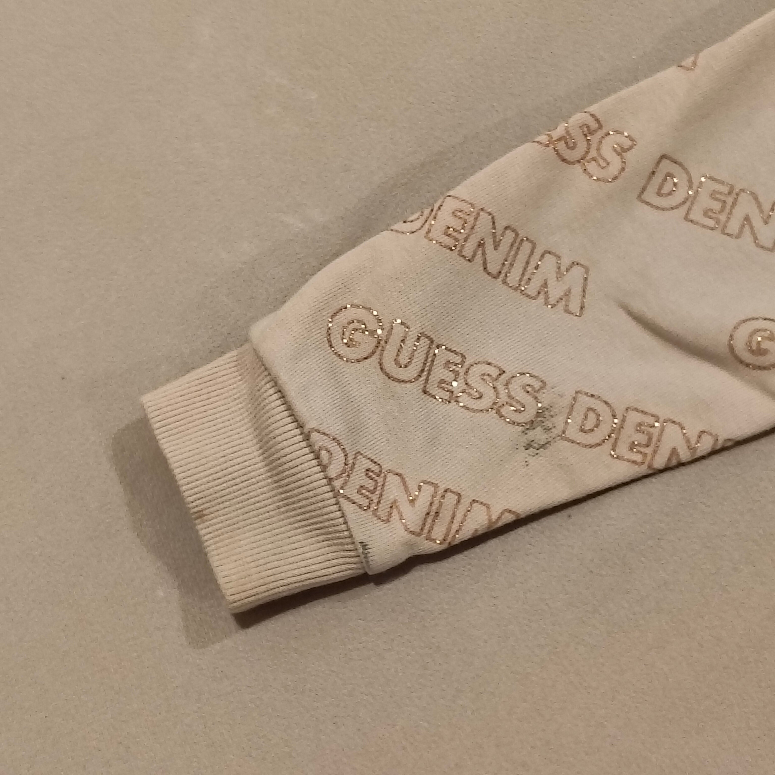 GUESS jumper size 6 girls (kindy condition)