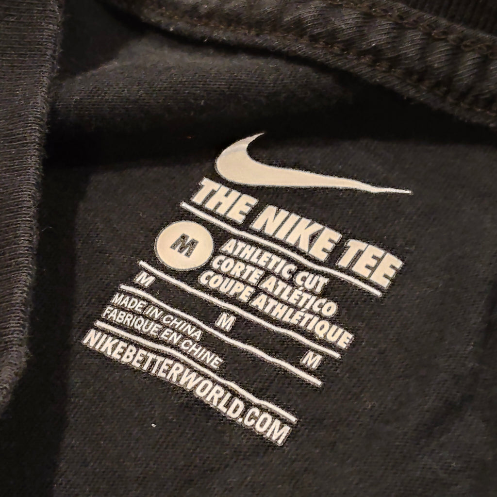 NIKE tee size 10-12y girls short sleeve black