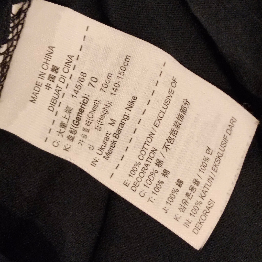 NIKE tee size 10-12y girls short sleeve black