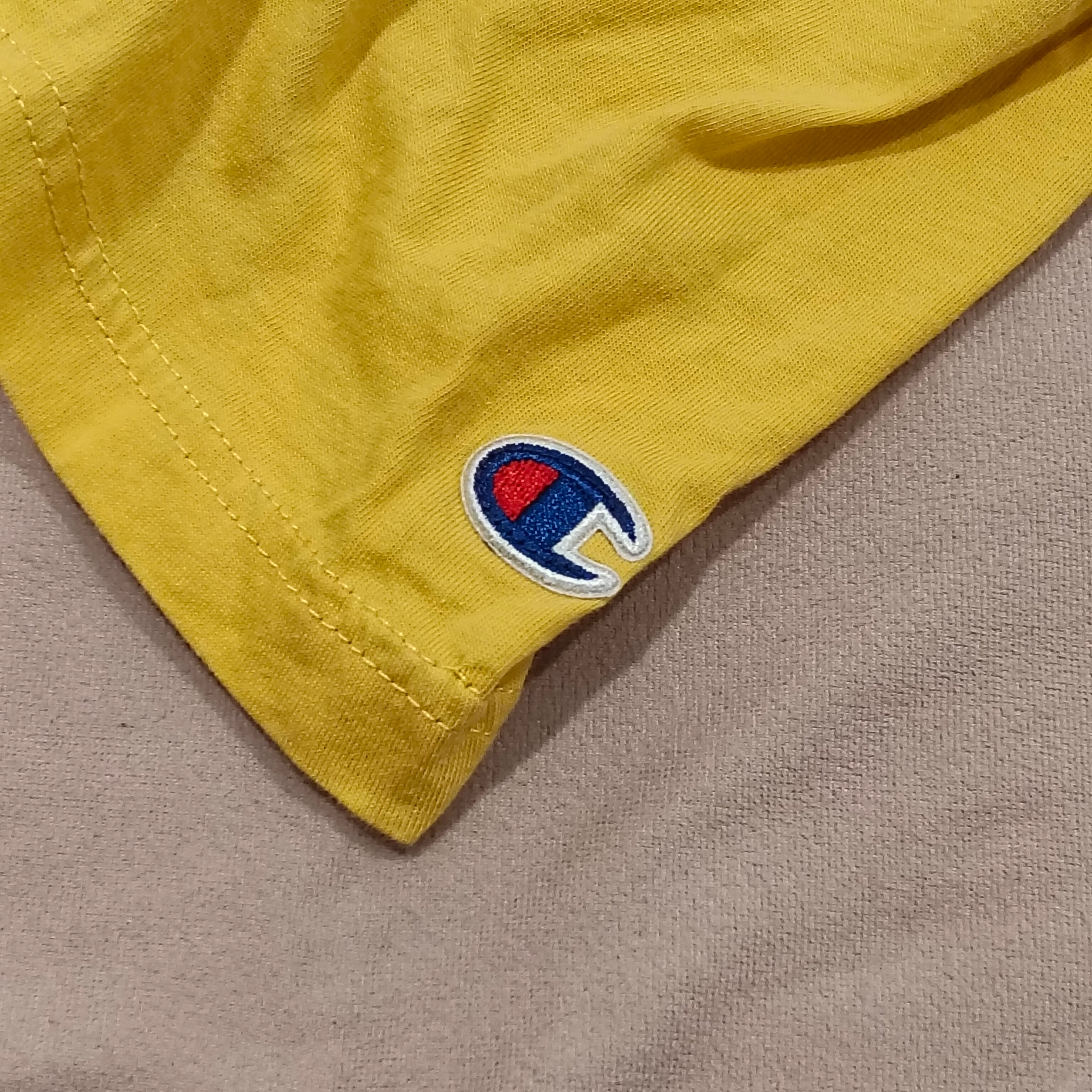 CHAMPION tee size 8 girls yellow short sleeve