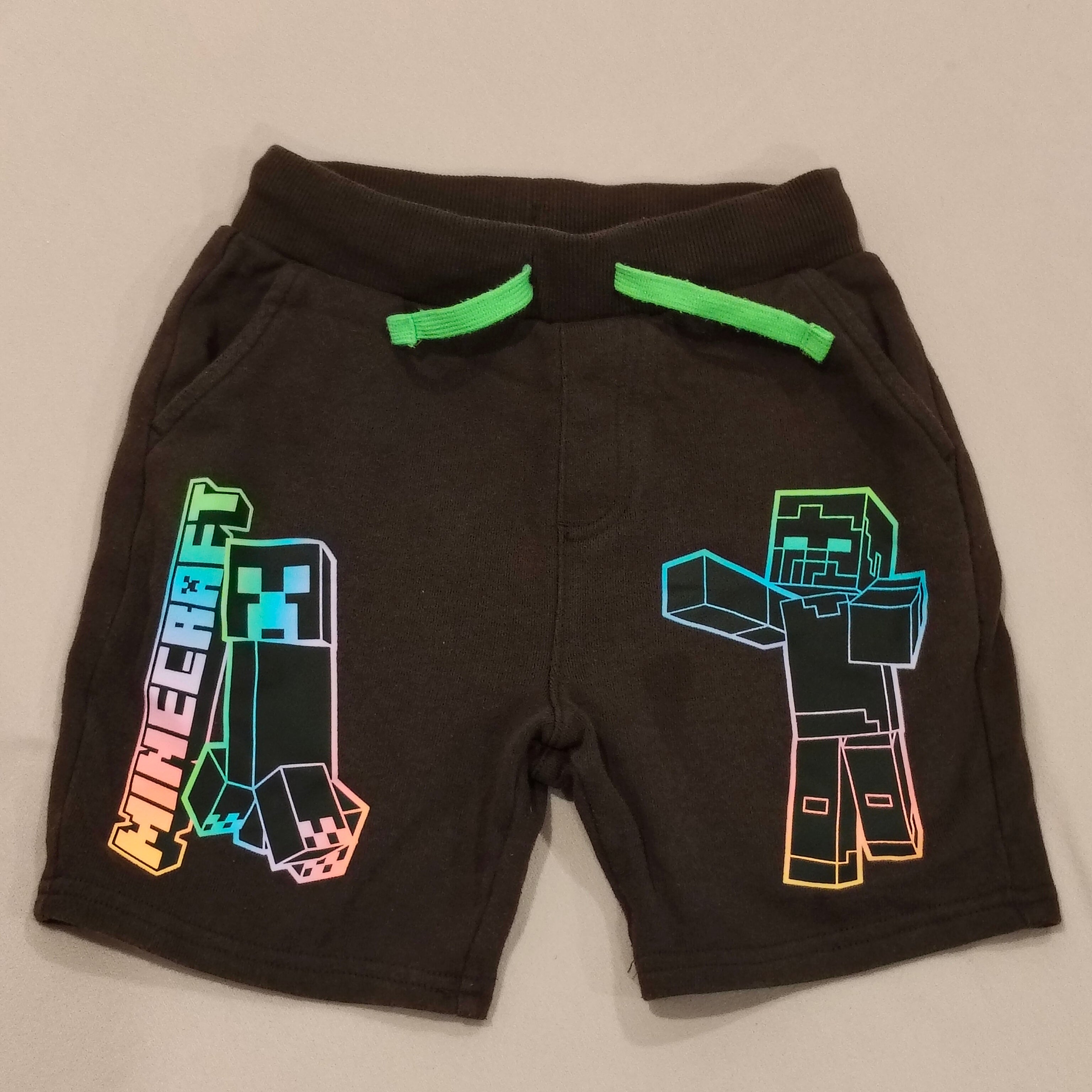 MINECRAFT shorts size 7 boys