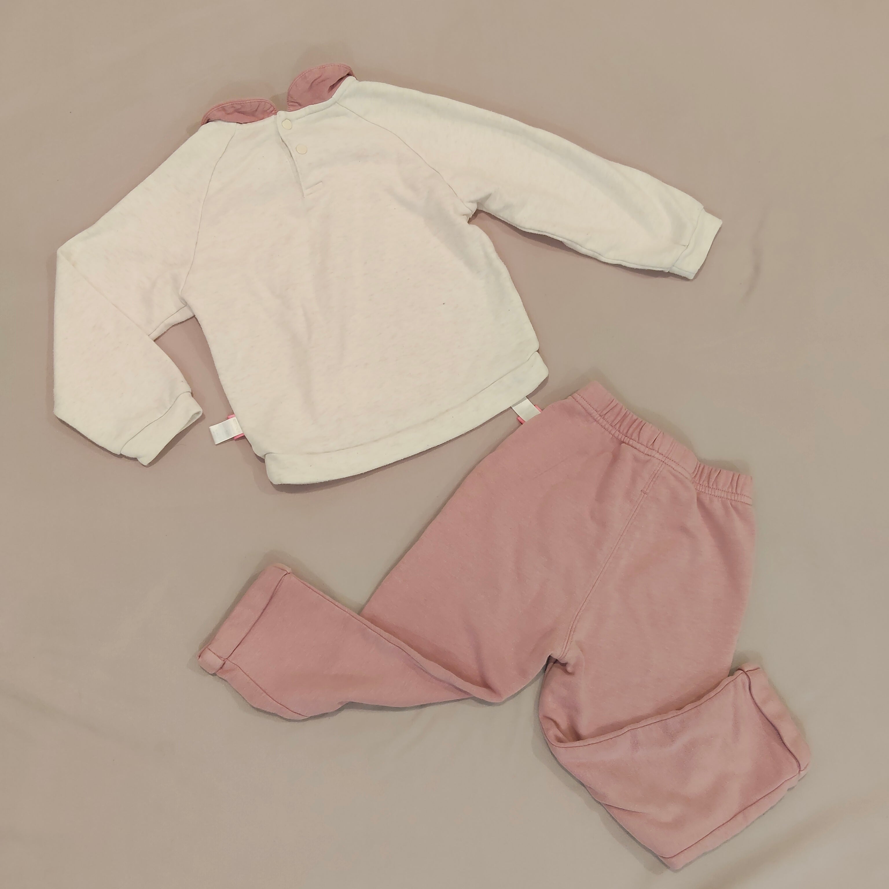 HELLO KITTY set size 3-4y girls