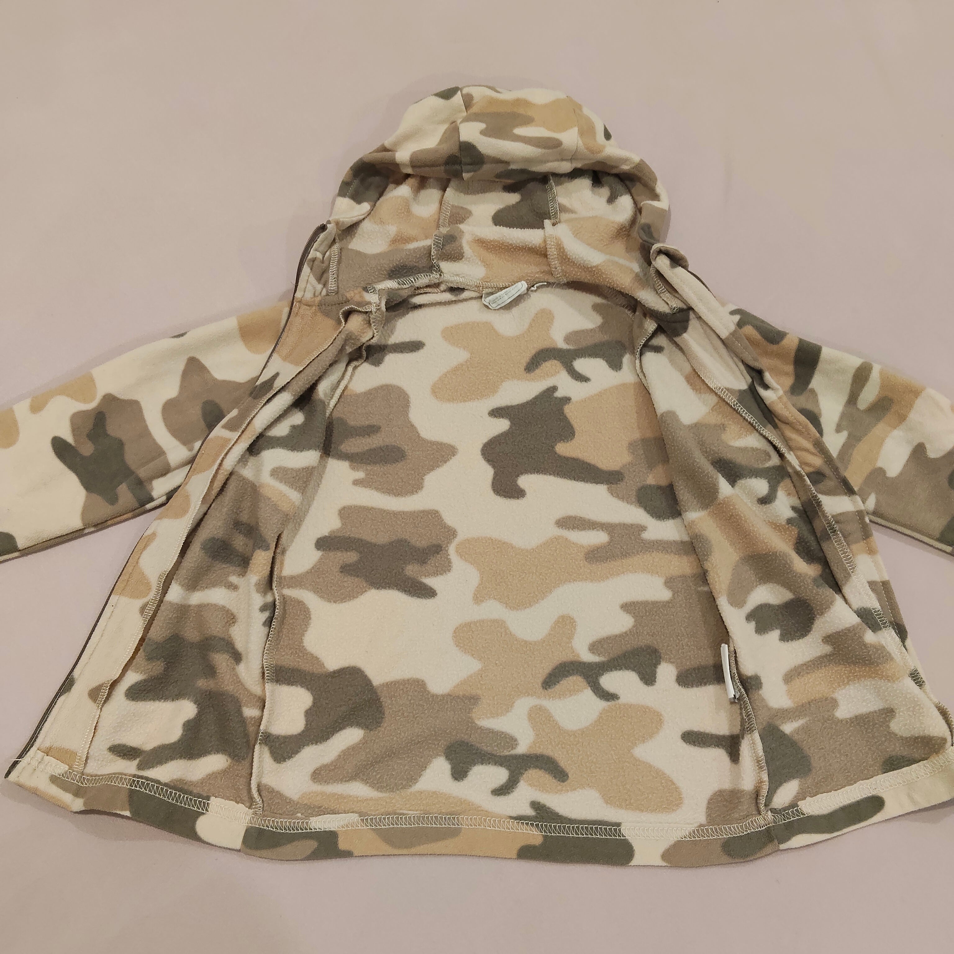 MOUNTAIN WAREHOUSE zip up hoodie size 5-6yrs boys