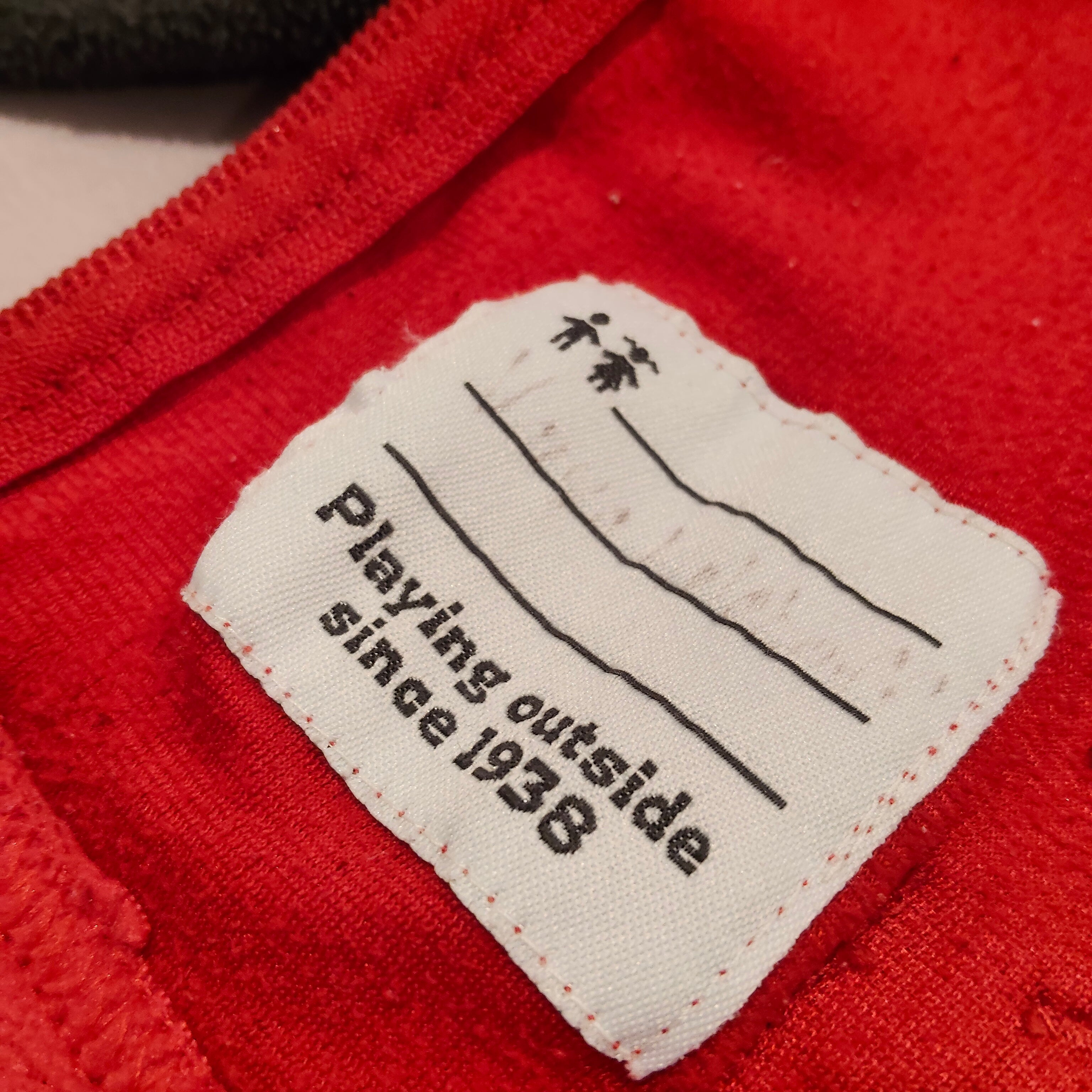 COLOMBIA zip up jumper size 4-5yrs unisex kids