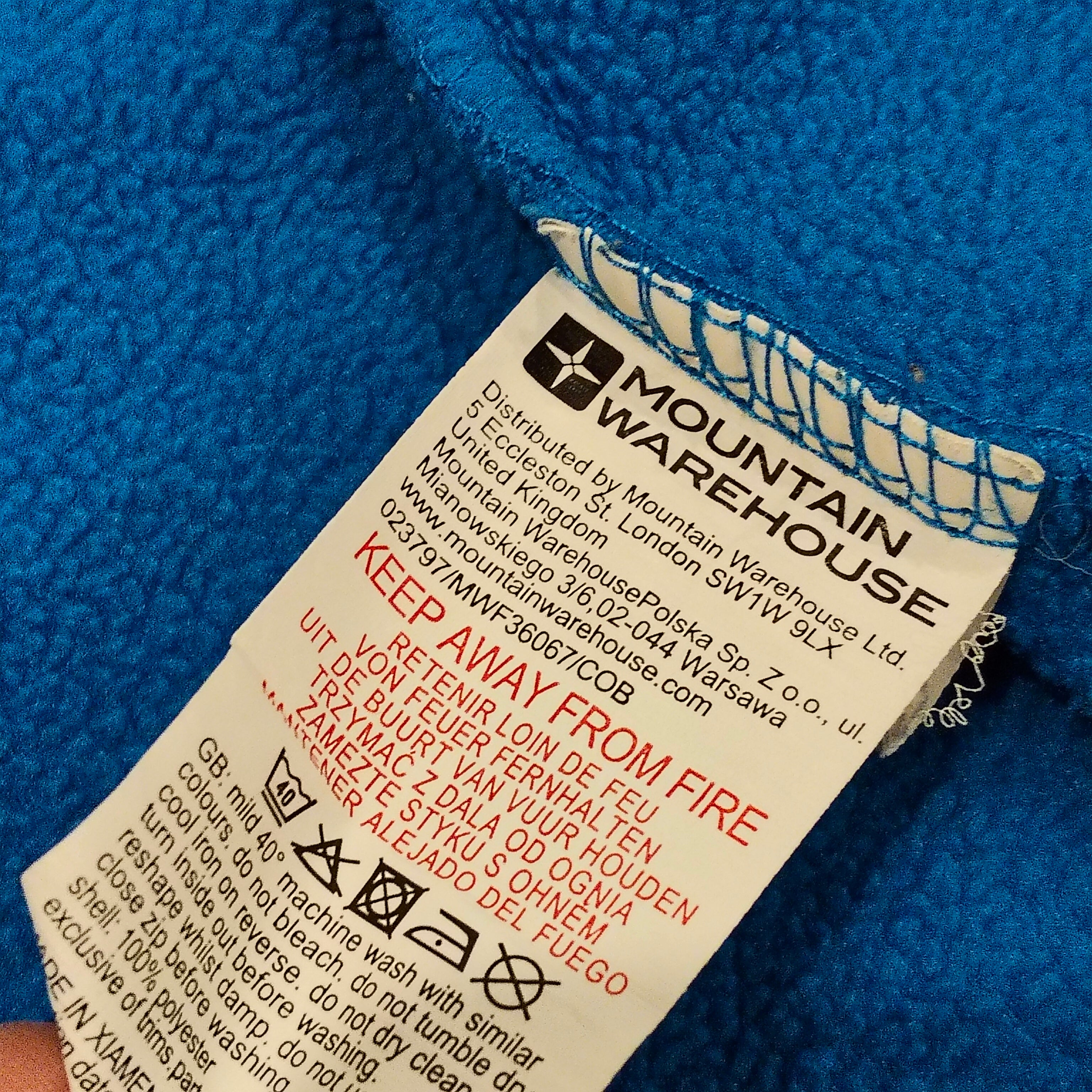 MOUNTAIN WAREHOUSE zip up jumper size 7-8yrs blue