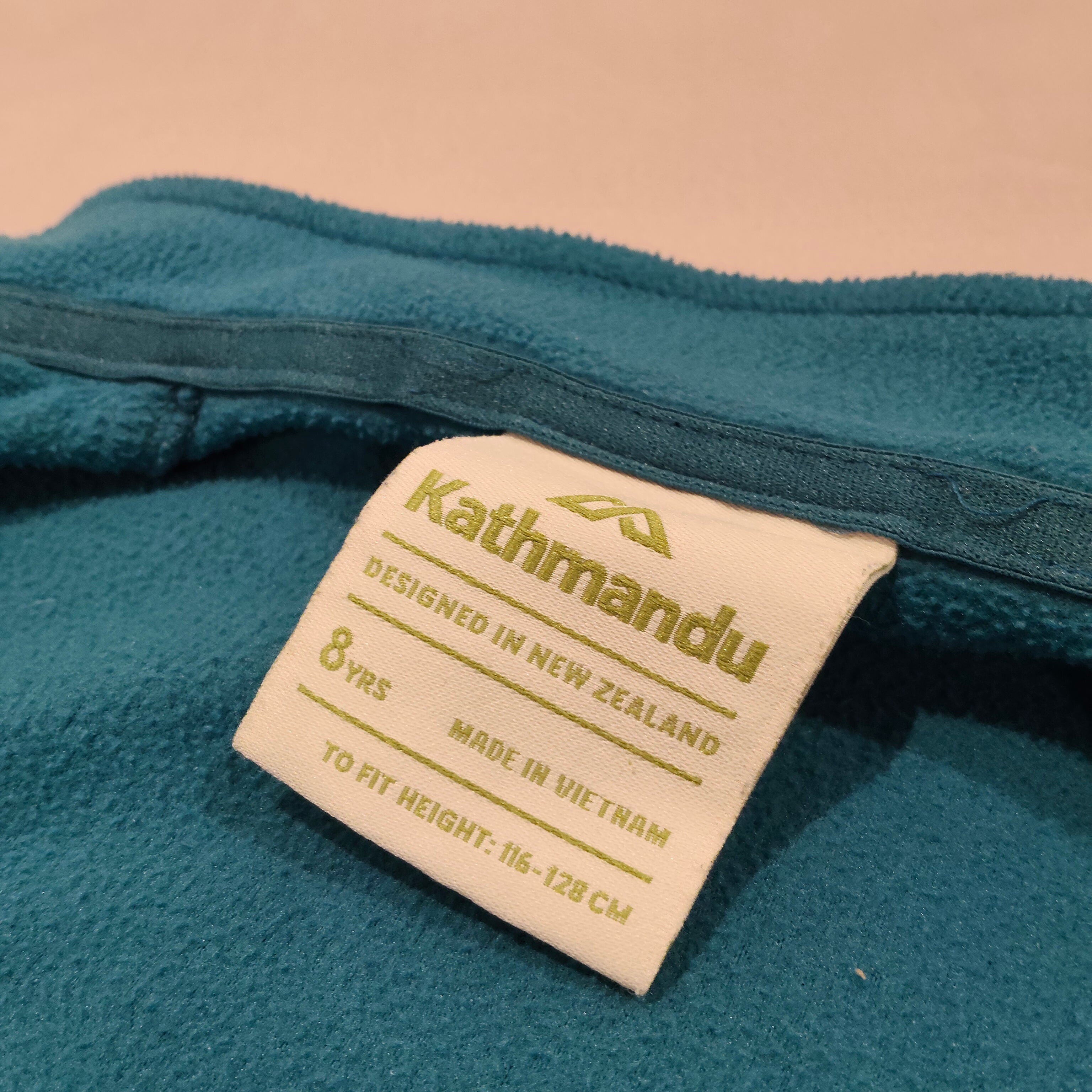 KATHMANDU zip up jumper size 8yrs boys blue