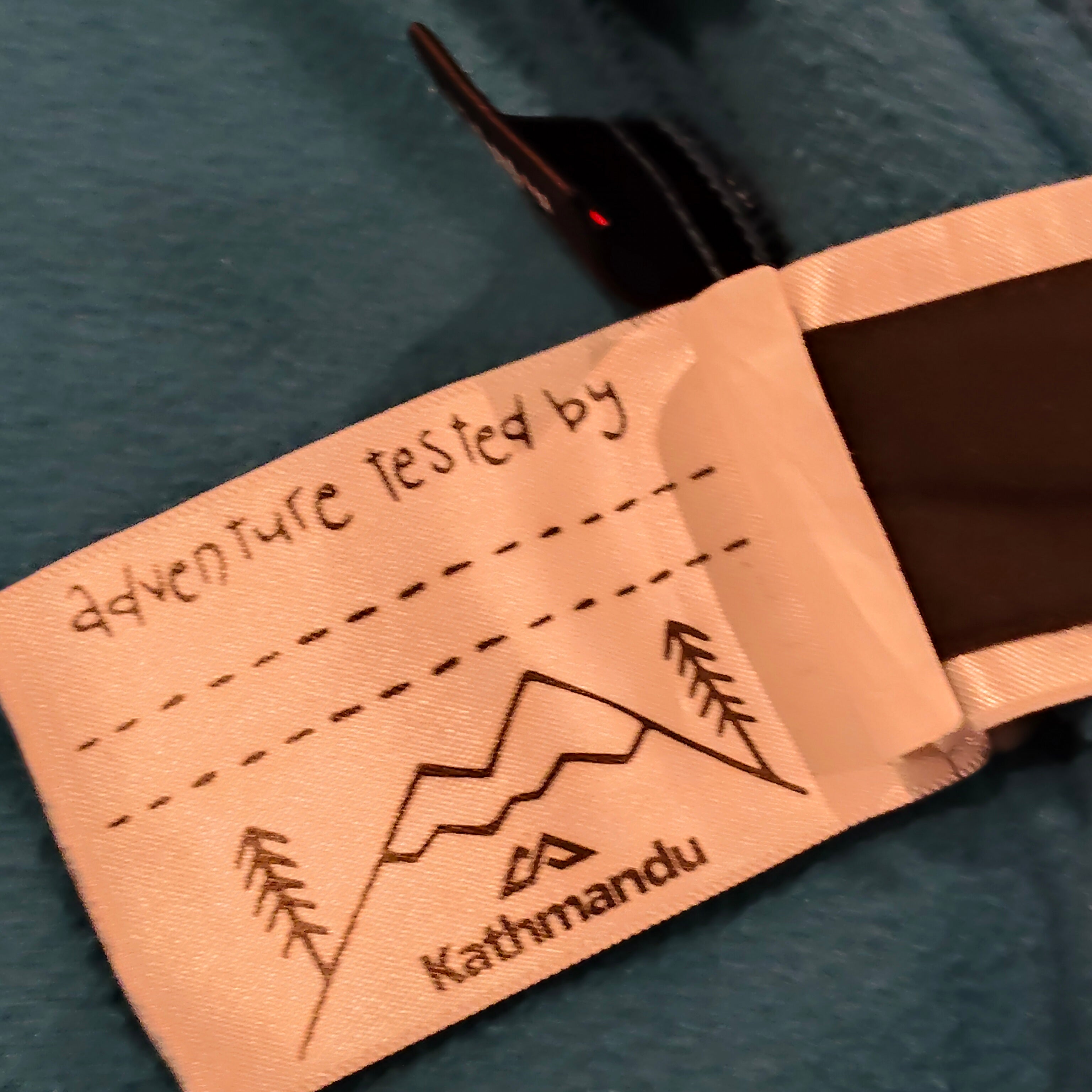 KATHMANDU zip up jumper size 8yrs boys blue