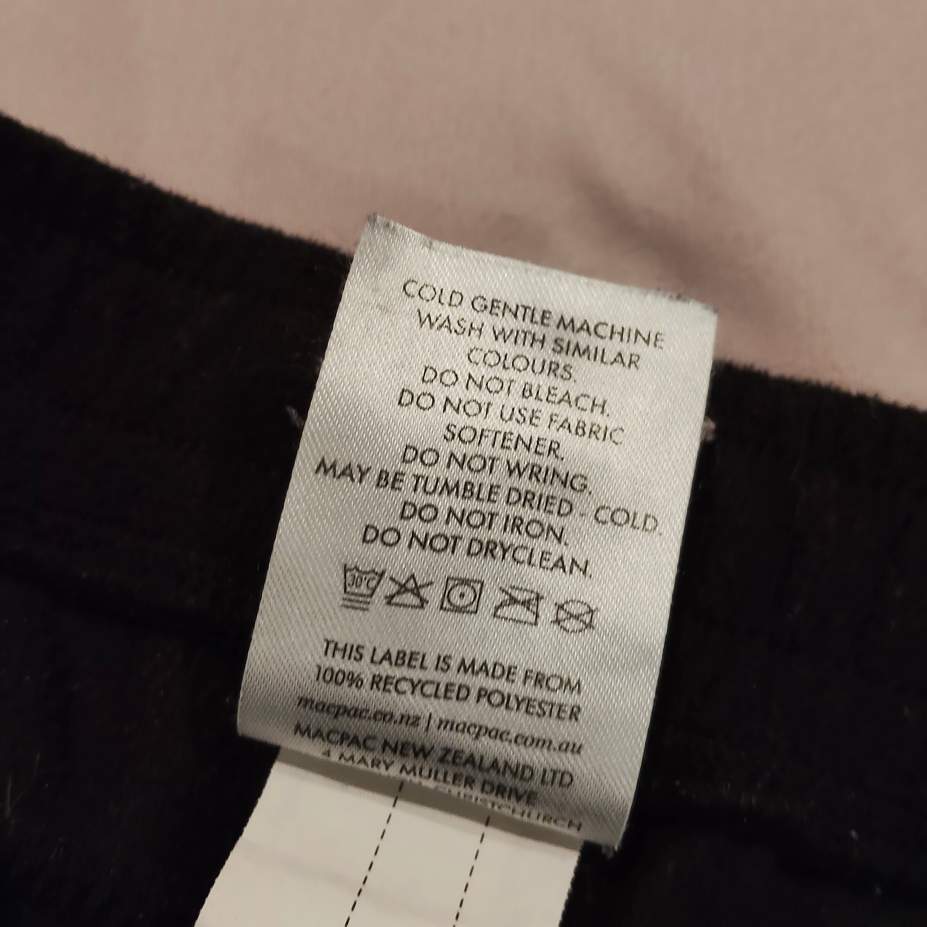 MACPAC fleece pants size 8yrs boys