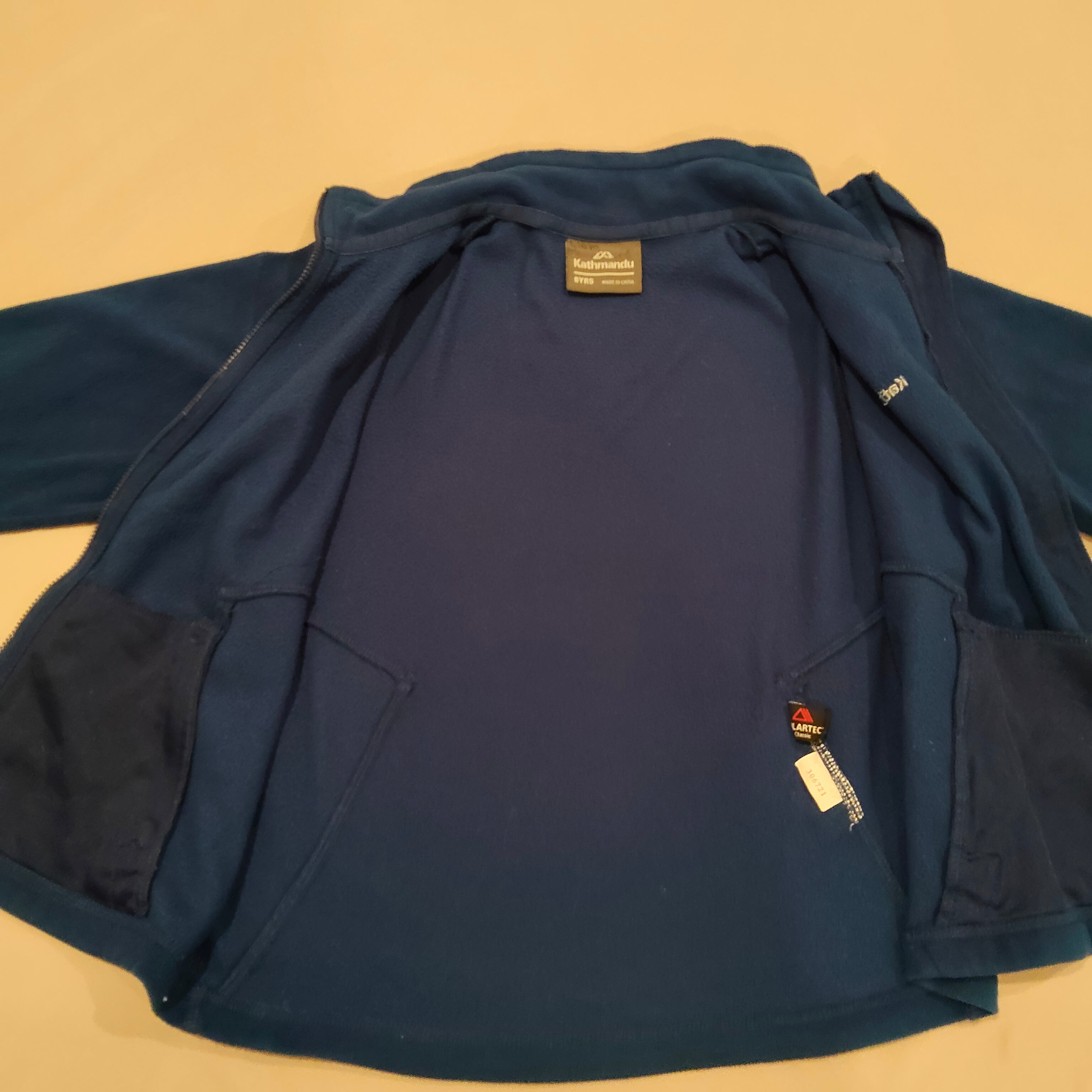 KATHMANDU fleece zip up jumper size 8yrs boys blue