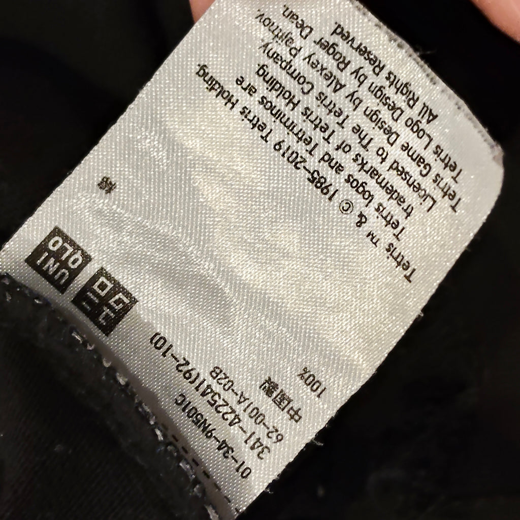 UNIQLO tee size S Mens Tetris short sleeve black