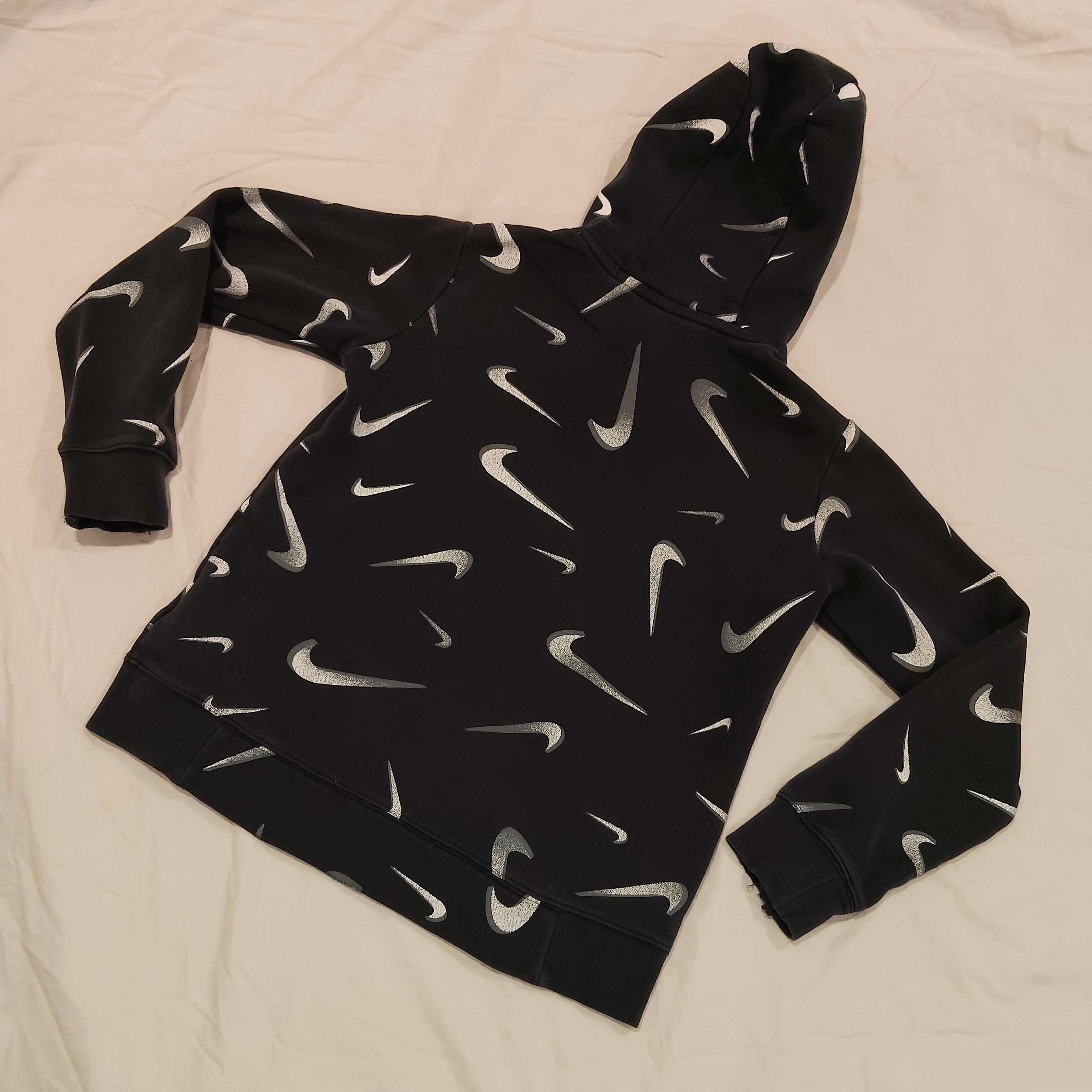 NIKE hoodie size 12-13yrs kids unisex