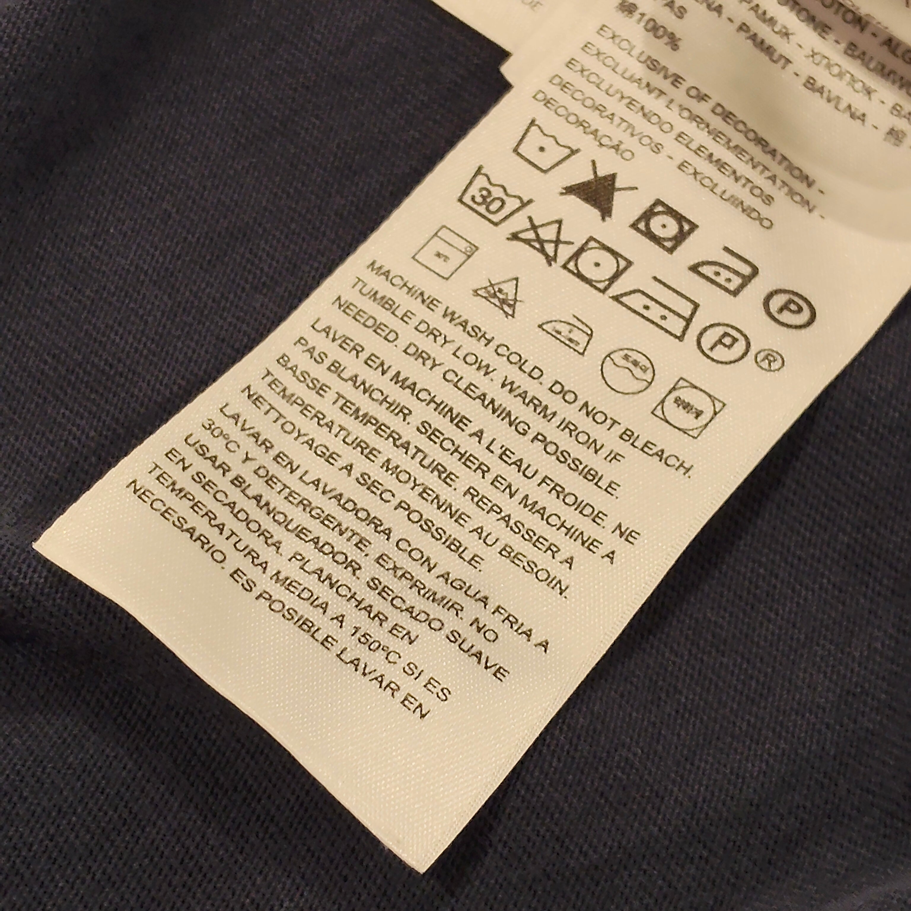 LEVIS tee size M Mens navy short sleeve
