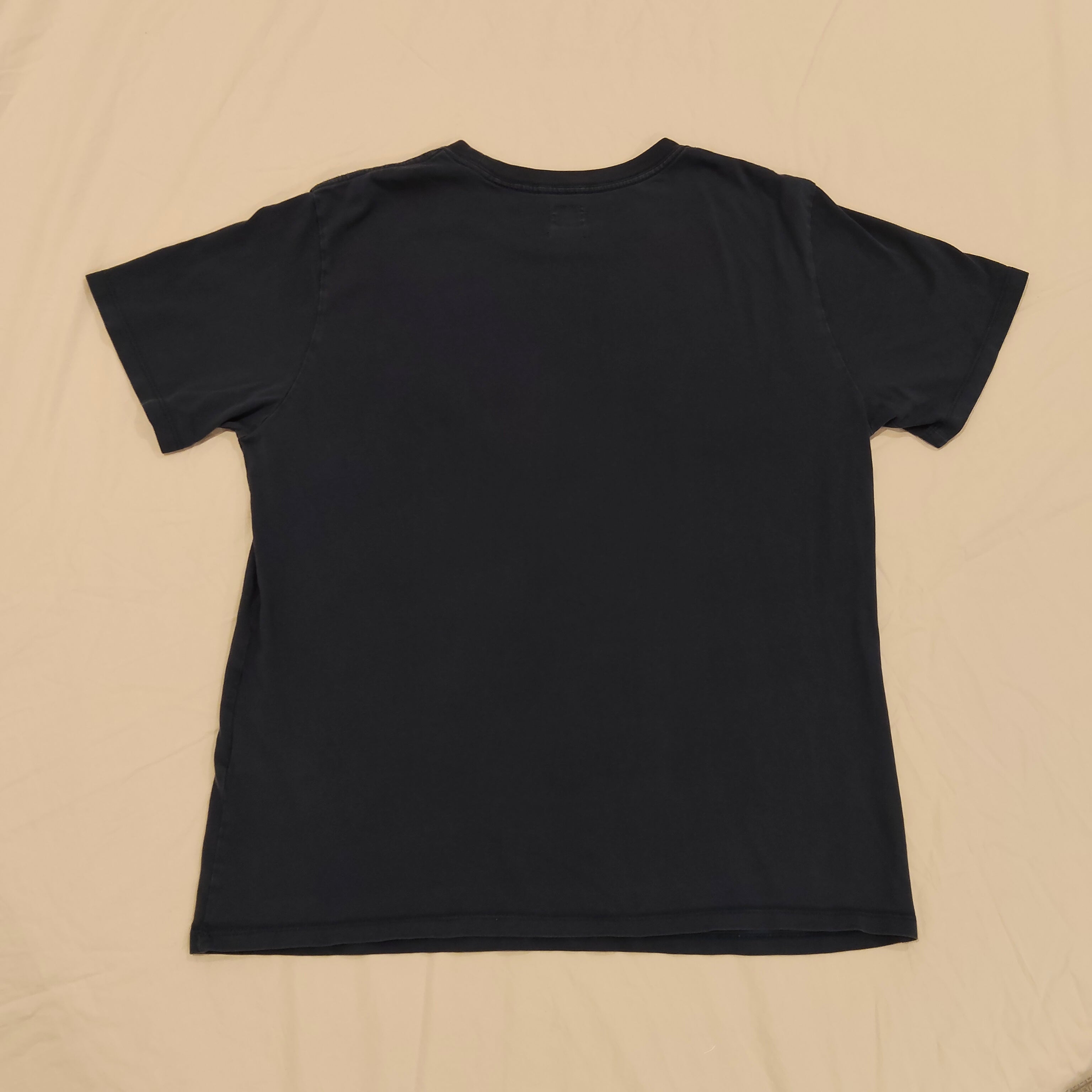 LEVIS tee size M Mens navy short sleeve