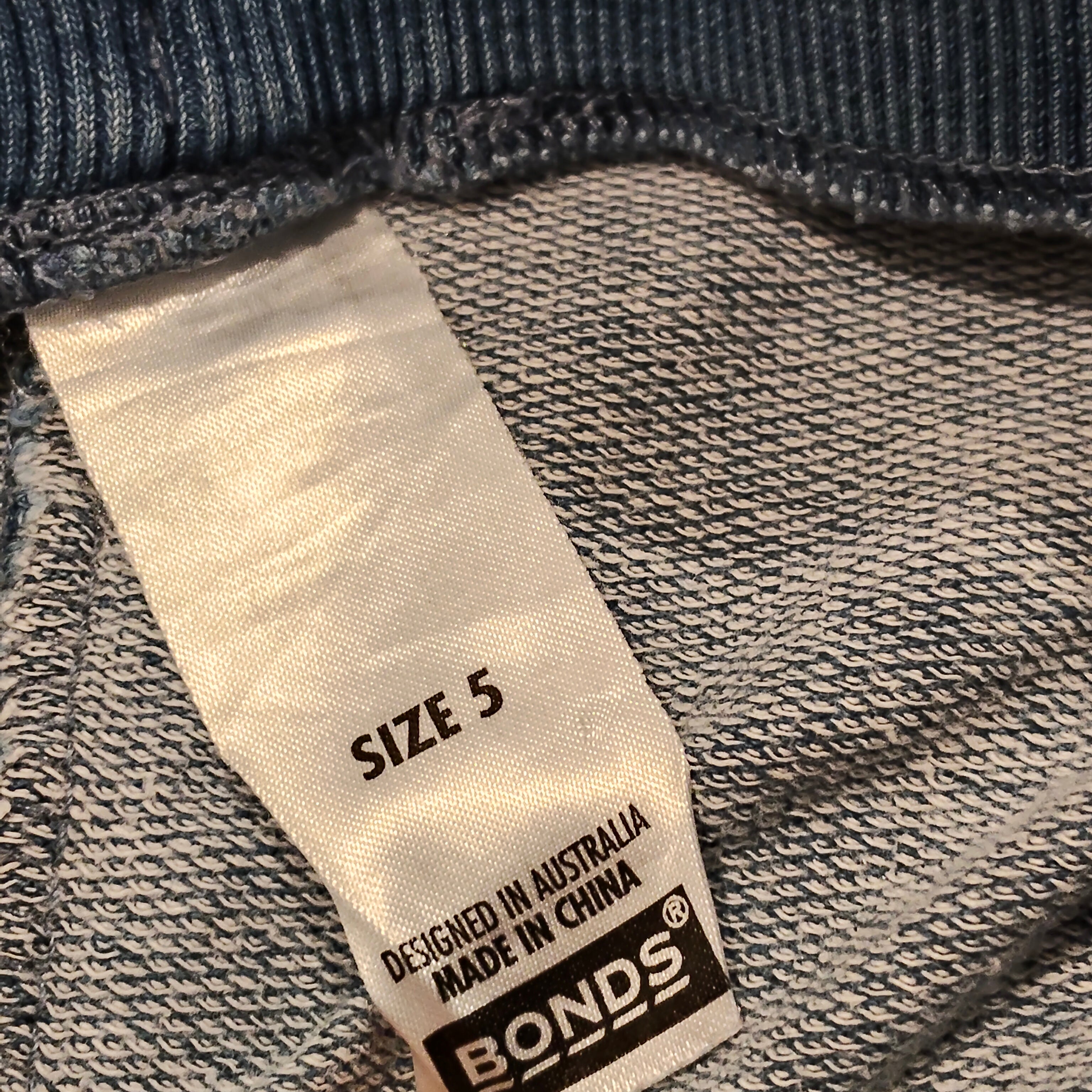 BONDS shorts size 5 boys