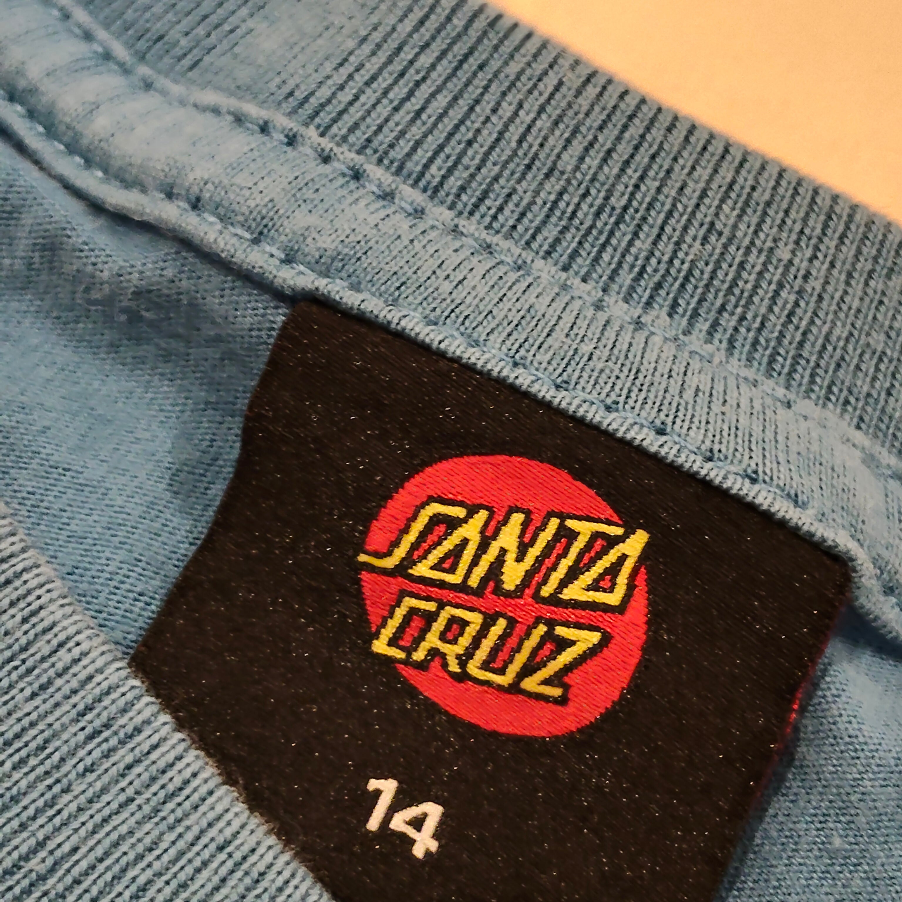 SANTA CRUZ tee size 14 boys short sleeve blue